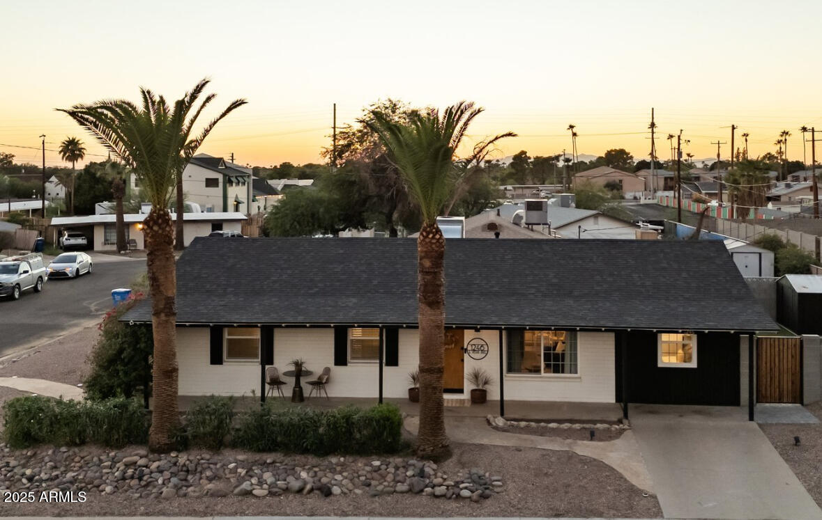 1246 E VISTA Avenue