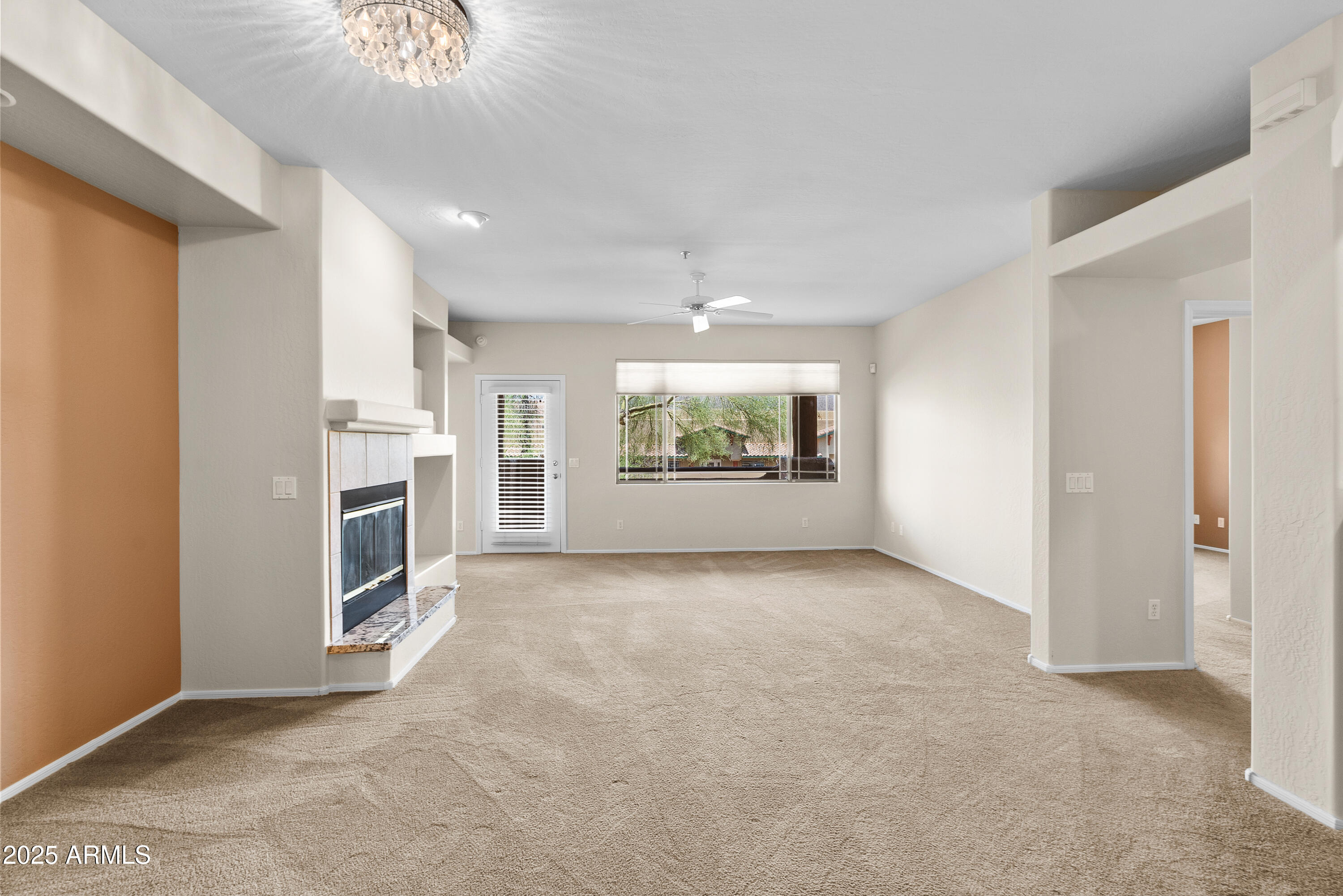 11500 E COCHISE Drive 2067