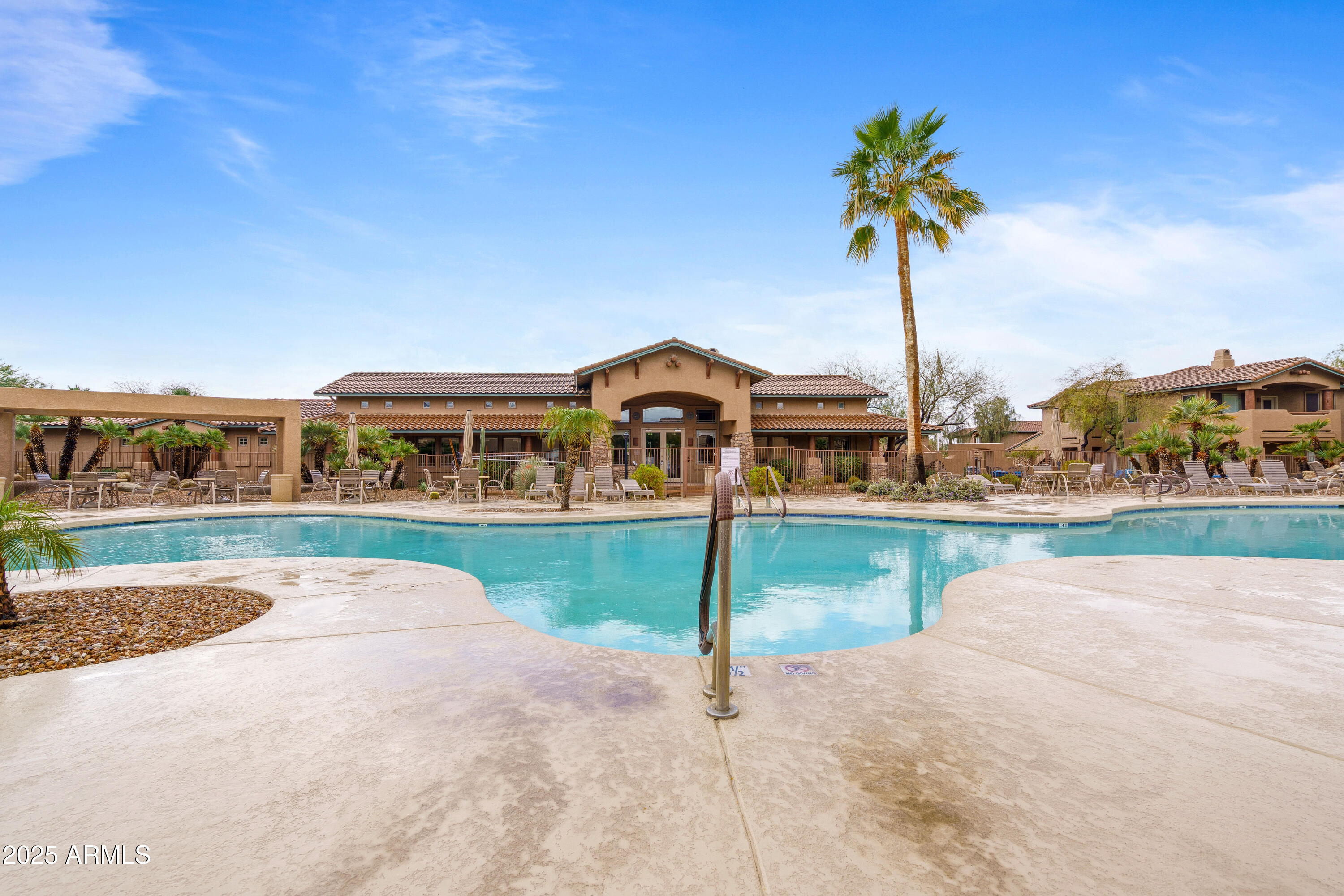 11500 E COCHISE Drive 2067