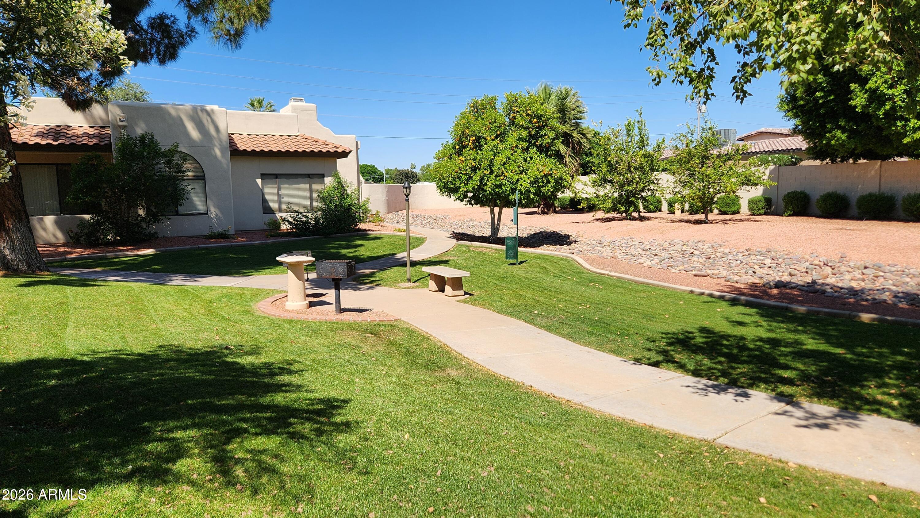 750 E NORTHERN Avenue 1124