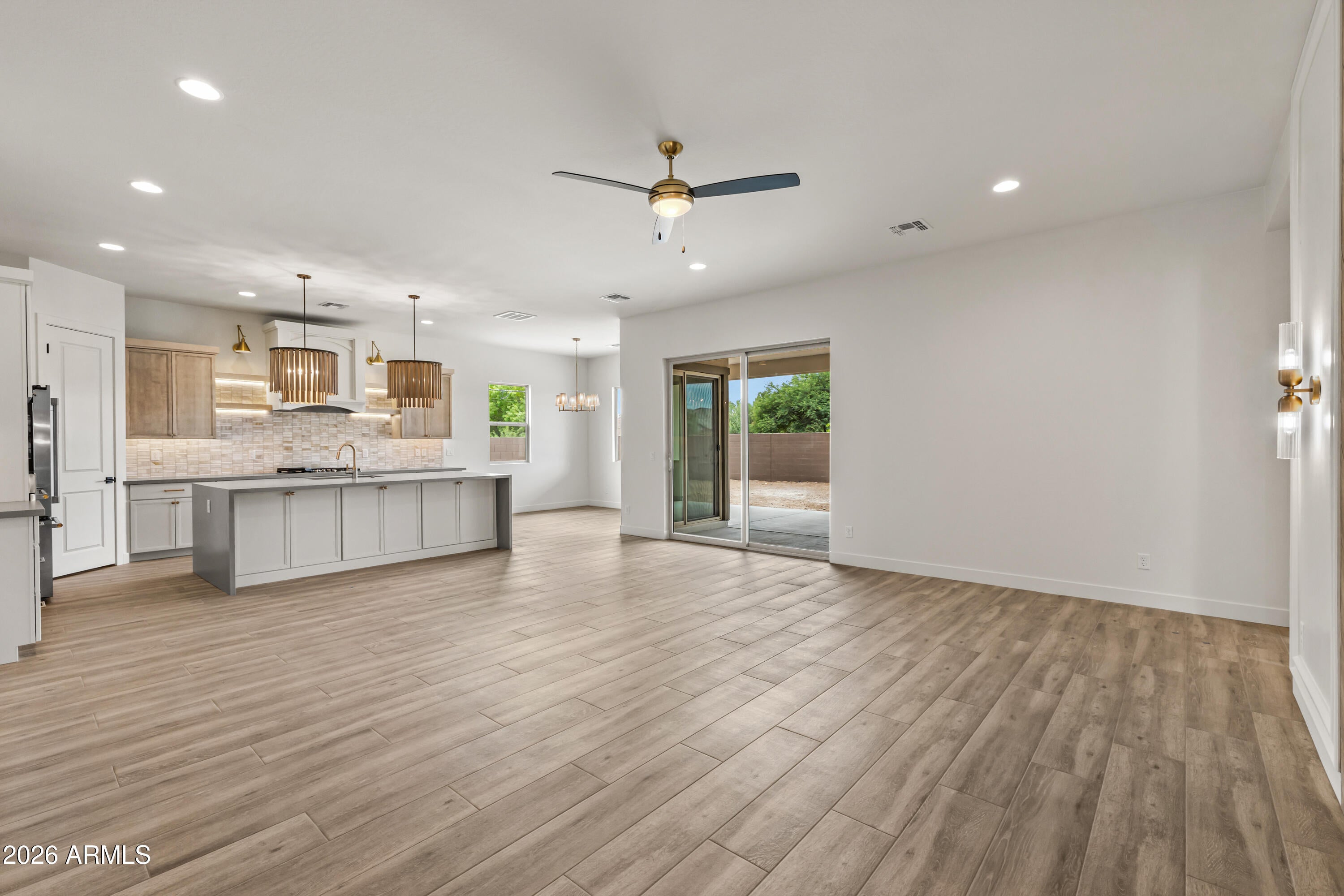 7331 W Lisbon Ln, Peoria, AZ, 85381, USA, 4 Bedrooms Bedrooms, ,4 BathroomsBathrooms,Residential,Active,7331 W Lisbon Ln,7032395