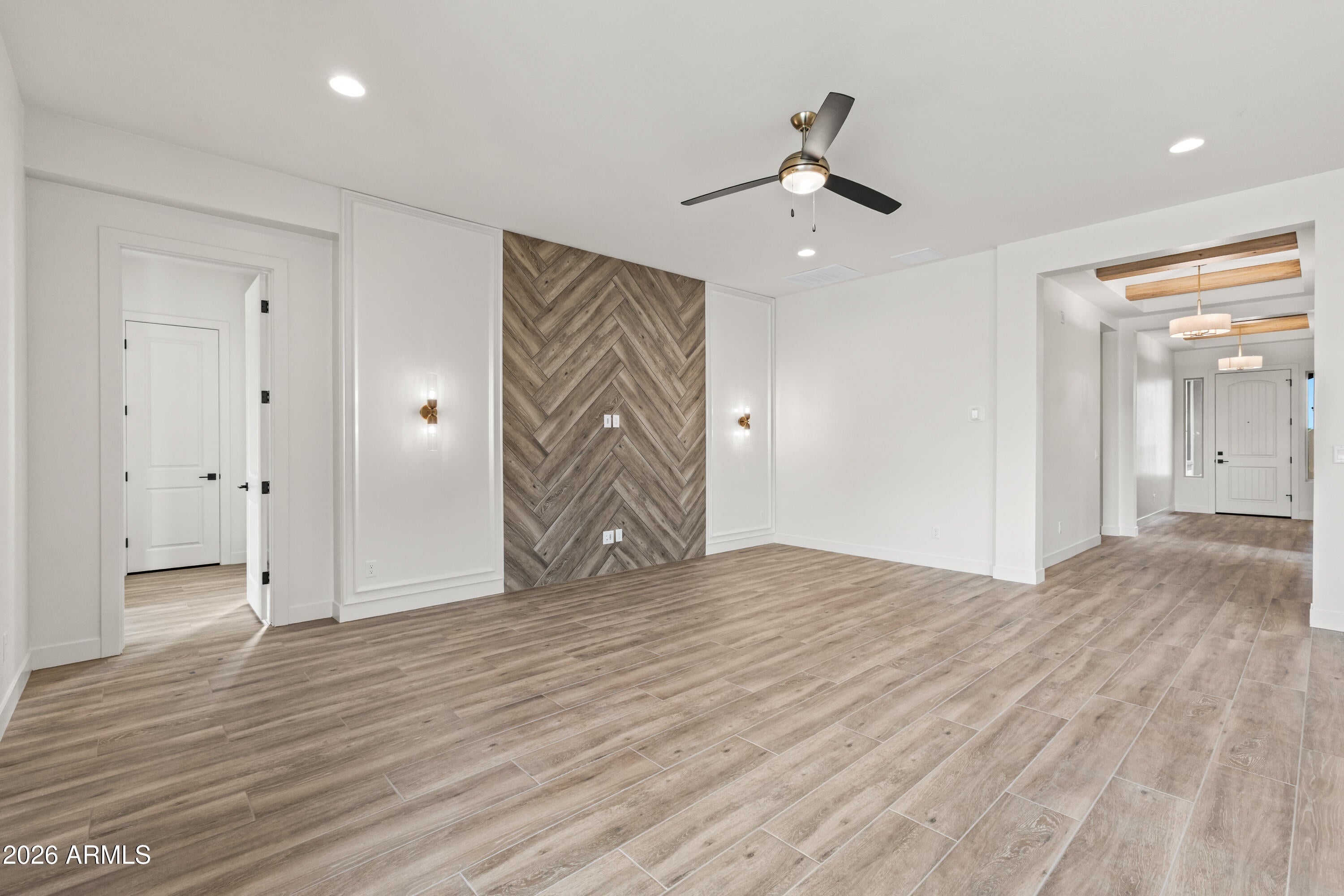 7331 W Lisbon Ln, Peoria, AZ, 85381, USA, 4 Bedrooms Bedrooms, ,4 BathroomsBathrooms,Residential,Active,7331 W Lisbon Ln,7032395