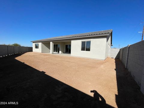 A home in Cave Creek