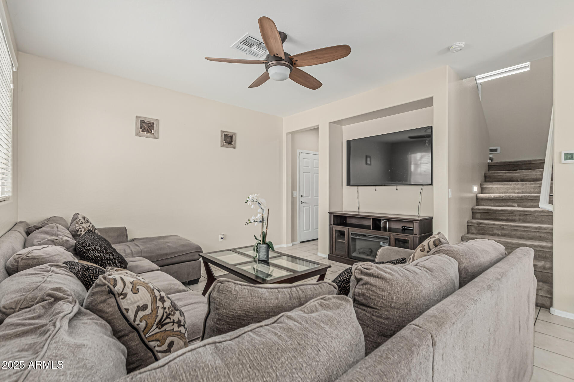 2559 N 73RD Drive