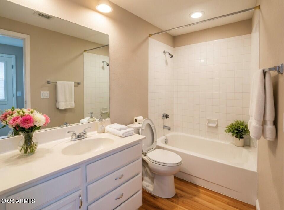 1021 S GREENFIELD Road 1075