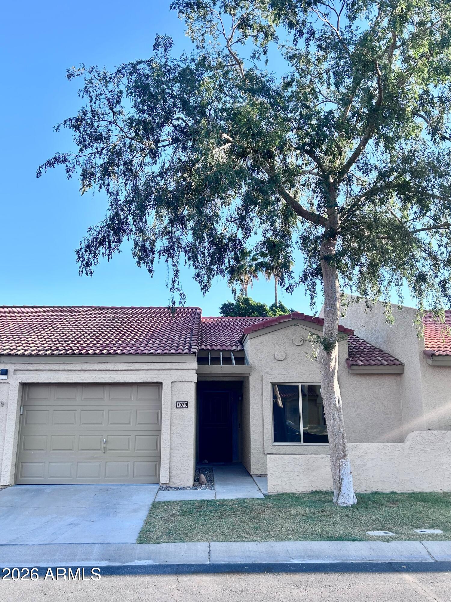 1021 S GREENFIELD Road 1075