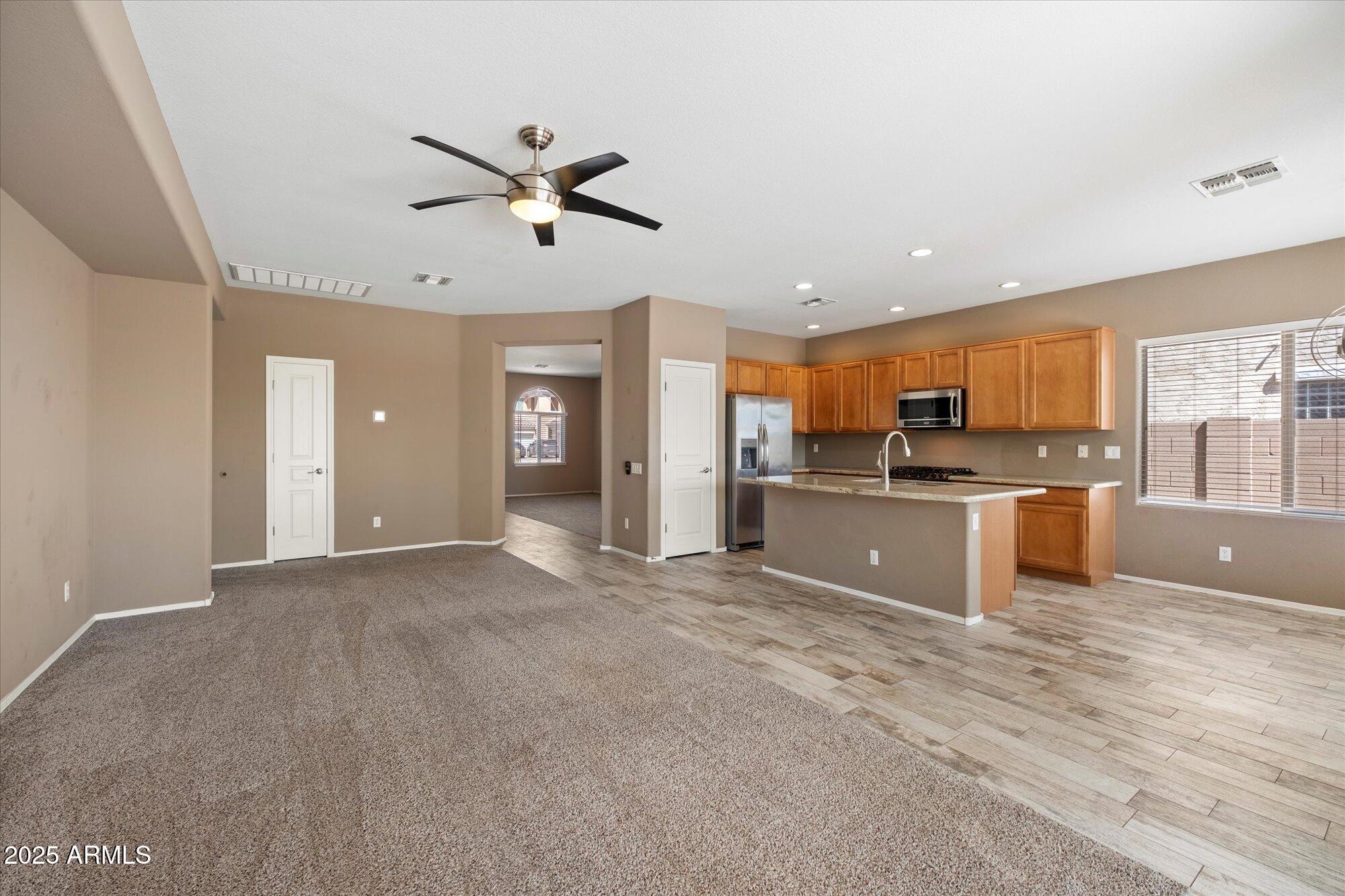 949 E INDIAN WELLS Place