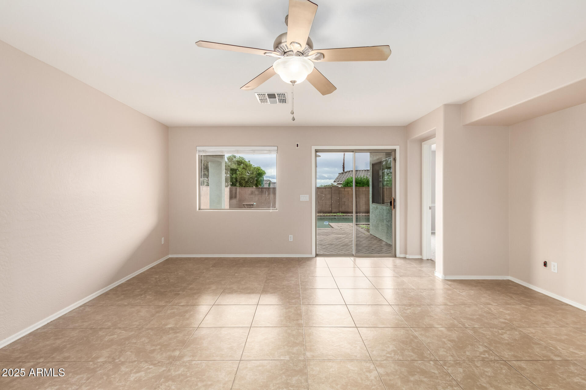 30287 N SUNRAY Drive