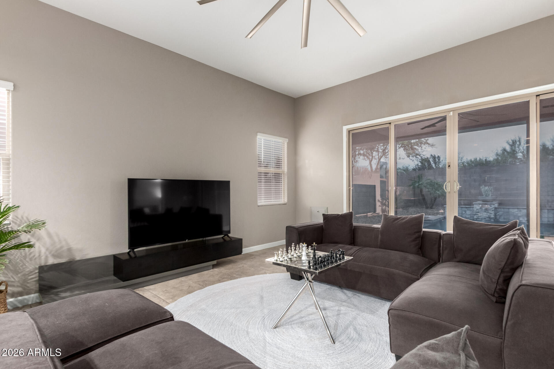 29516 W WHITTON Avenue