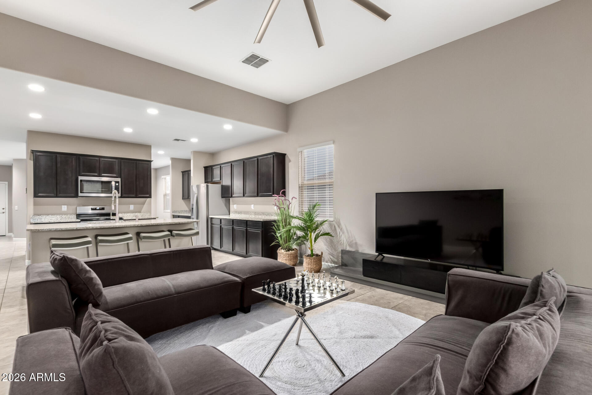 29516 W WHITTON Avenue