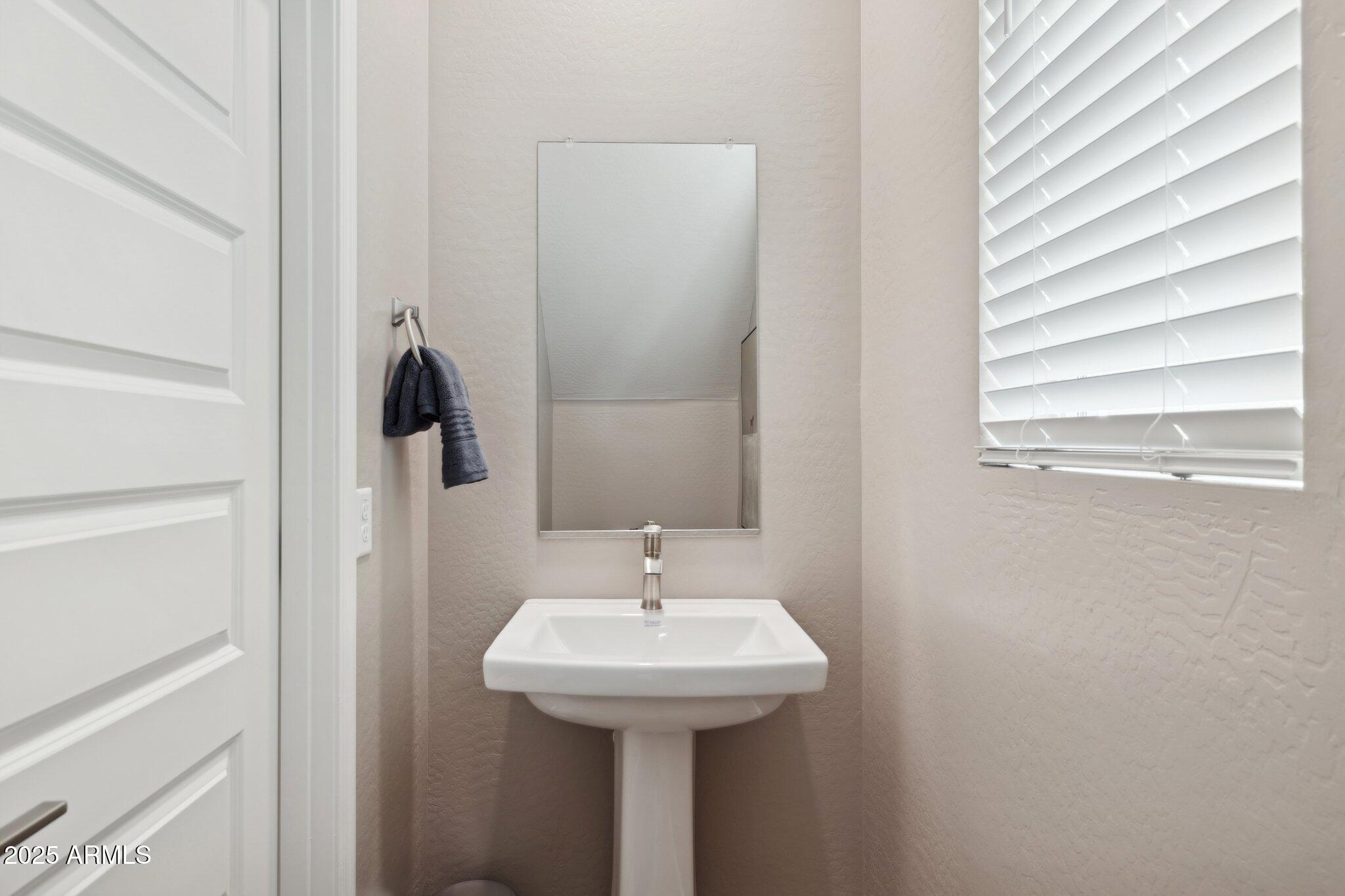 11868 W BURNSIDE Trail