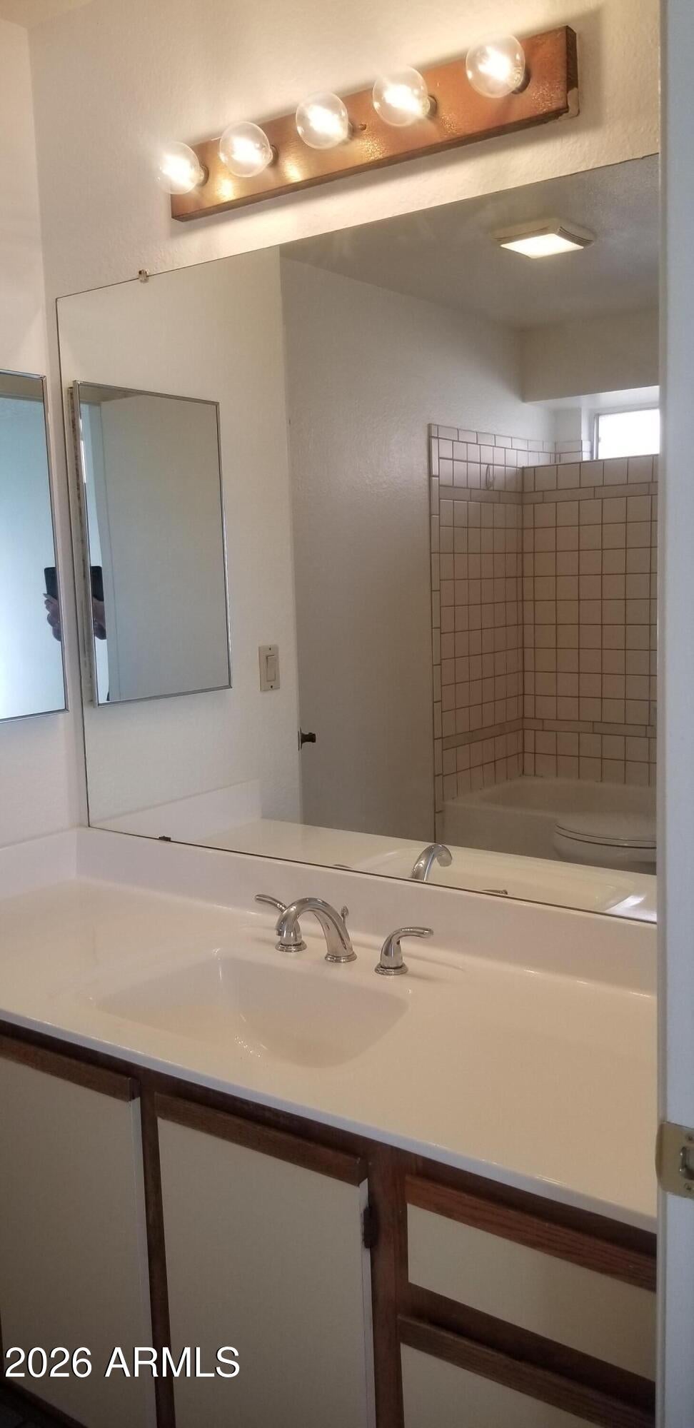 332 S Laveen Drive