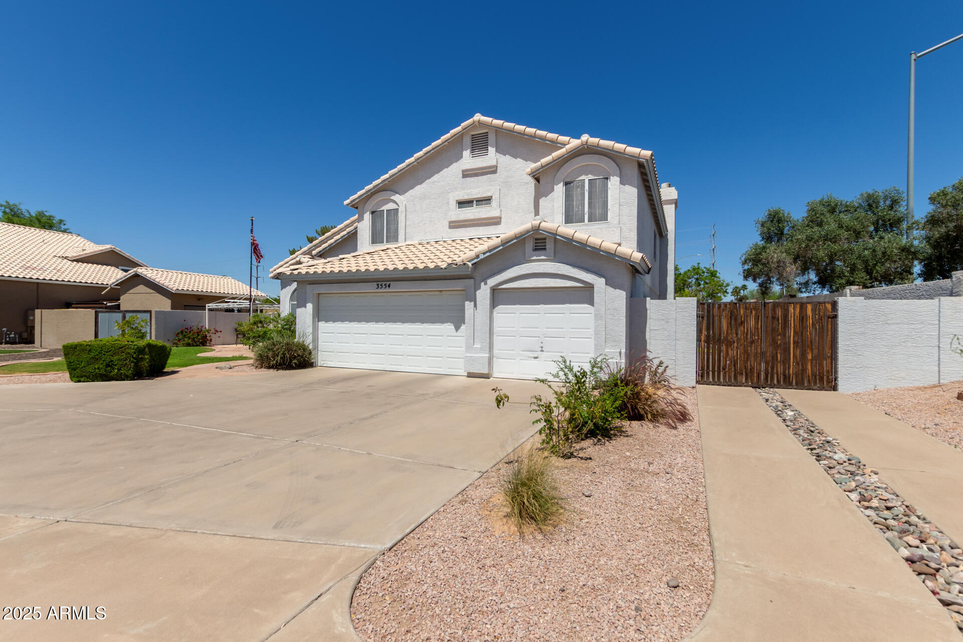 3554 E CAMINO Circle