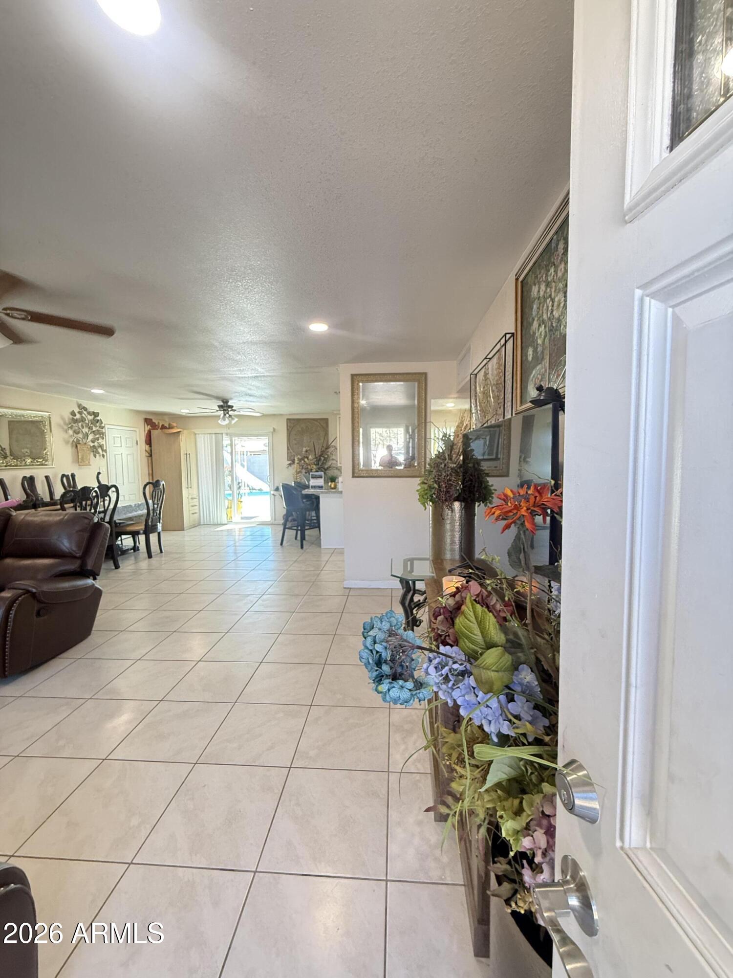 8219 W PICCADILLY Road