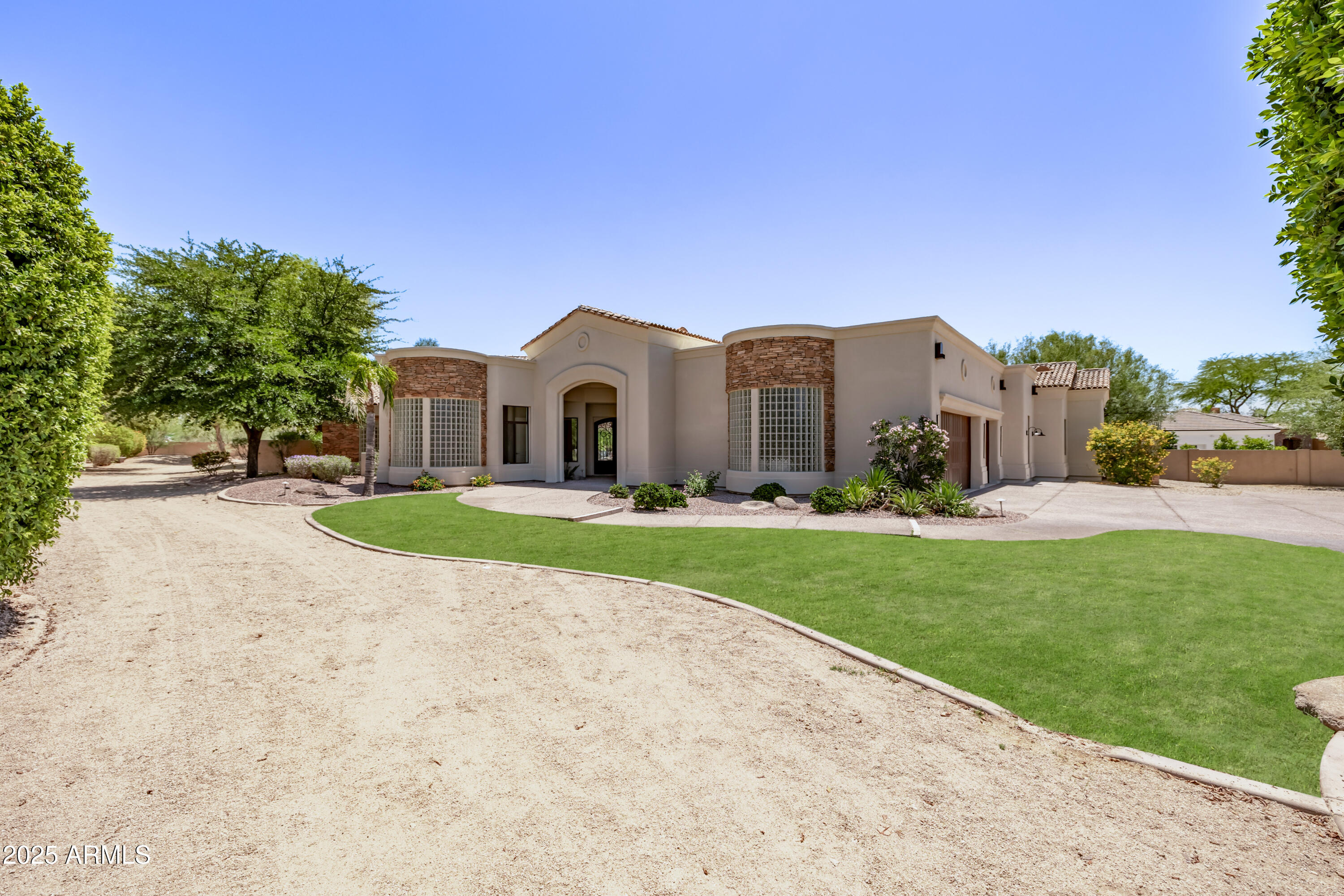 10877 E IRONWOOD Drive