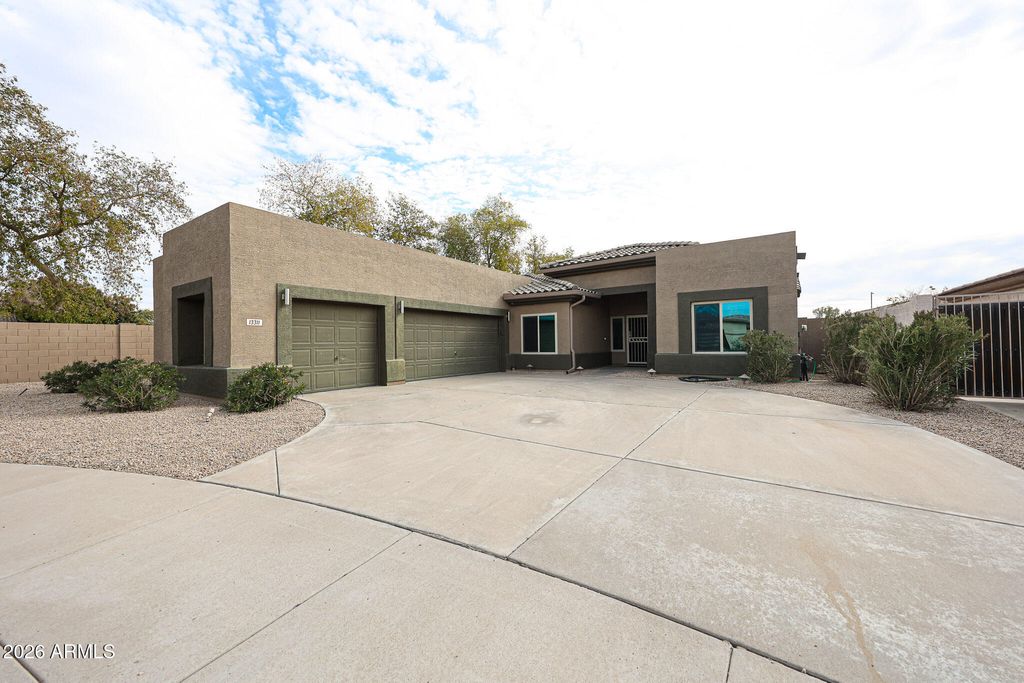 Photo of 13311 W La Reata Avenue, Goodyear, AZ 85395 (MLS # 6976671)