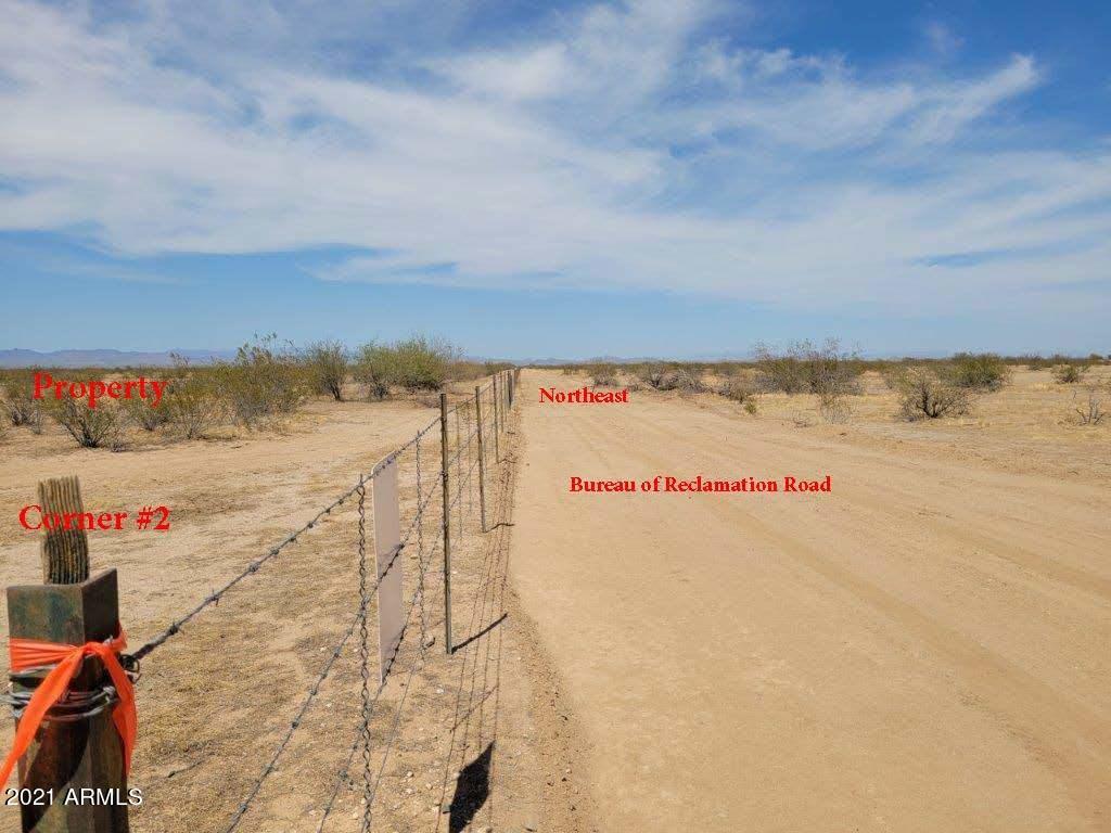 0 W Happy Valley Road -- -