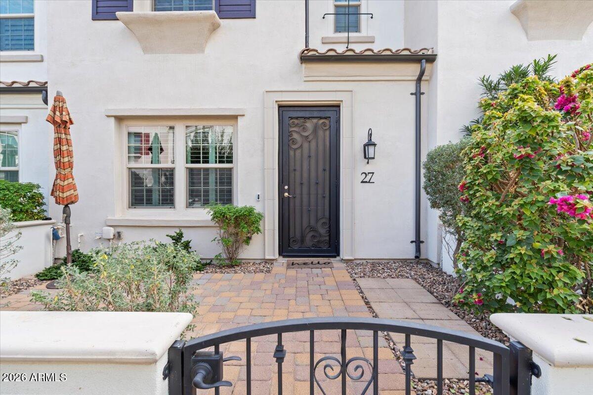 Properties 2 2477 W MARKET Place 27