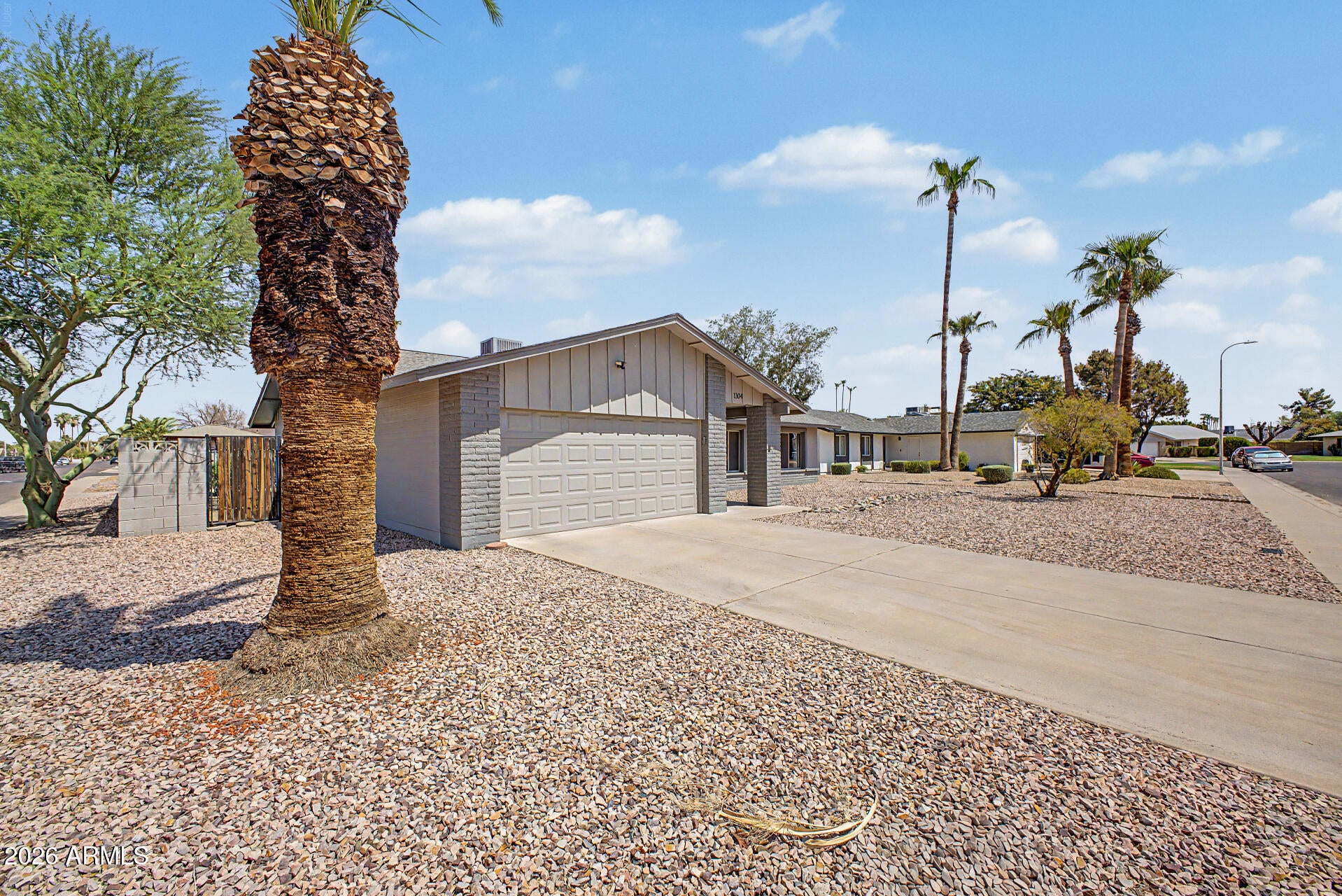 1304 E DUNBAR Drive