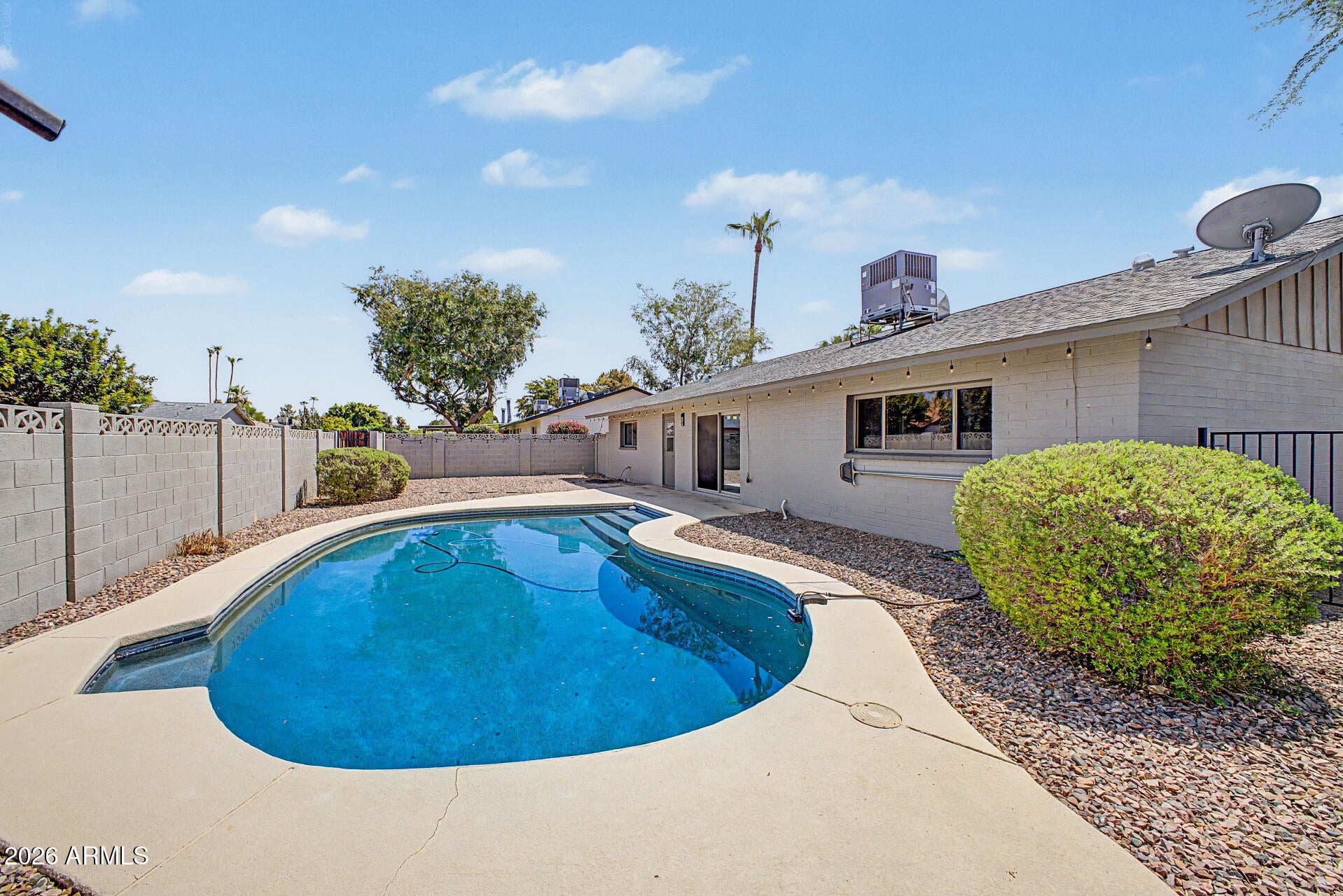 1304 E DUNBAR Drive