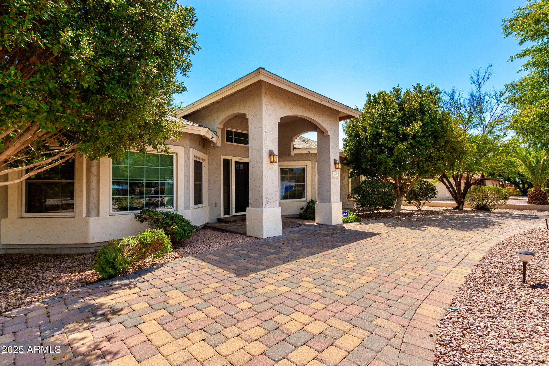 6729 W VILLA THERESA Drive