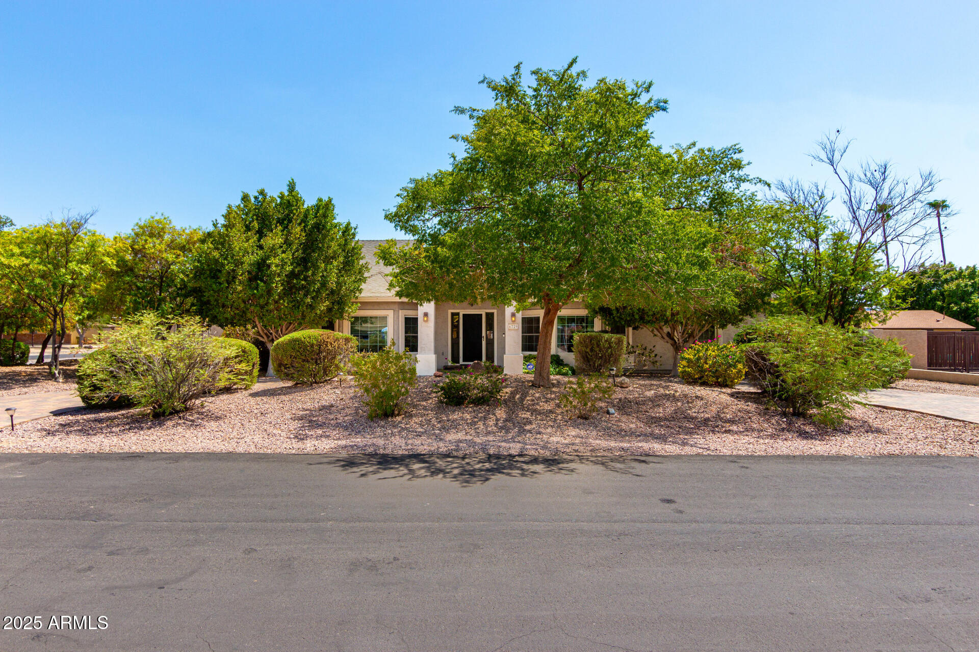 6729 W VILLA THERESA Drive