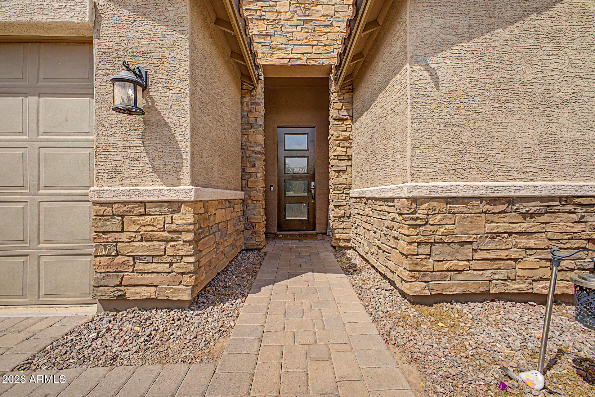 2000 W MADISEN MARIE Avenue