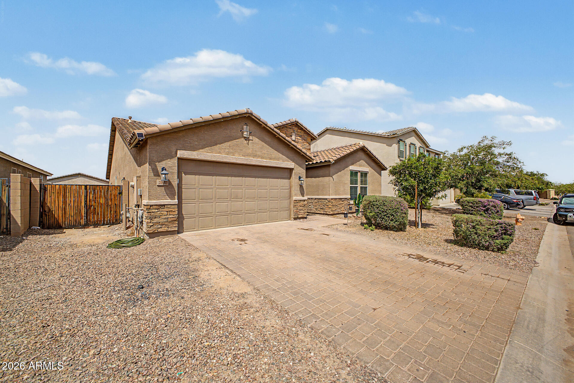 2000 W MADISEN MARIE Avenue