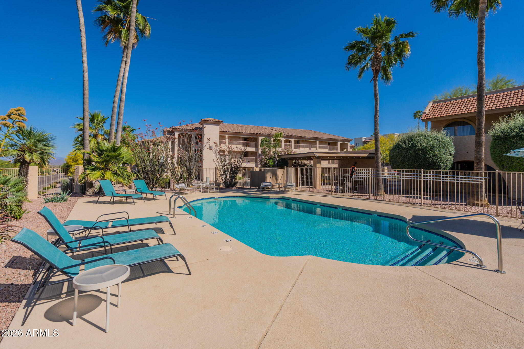 LA MONTANA - Residential