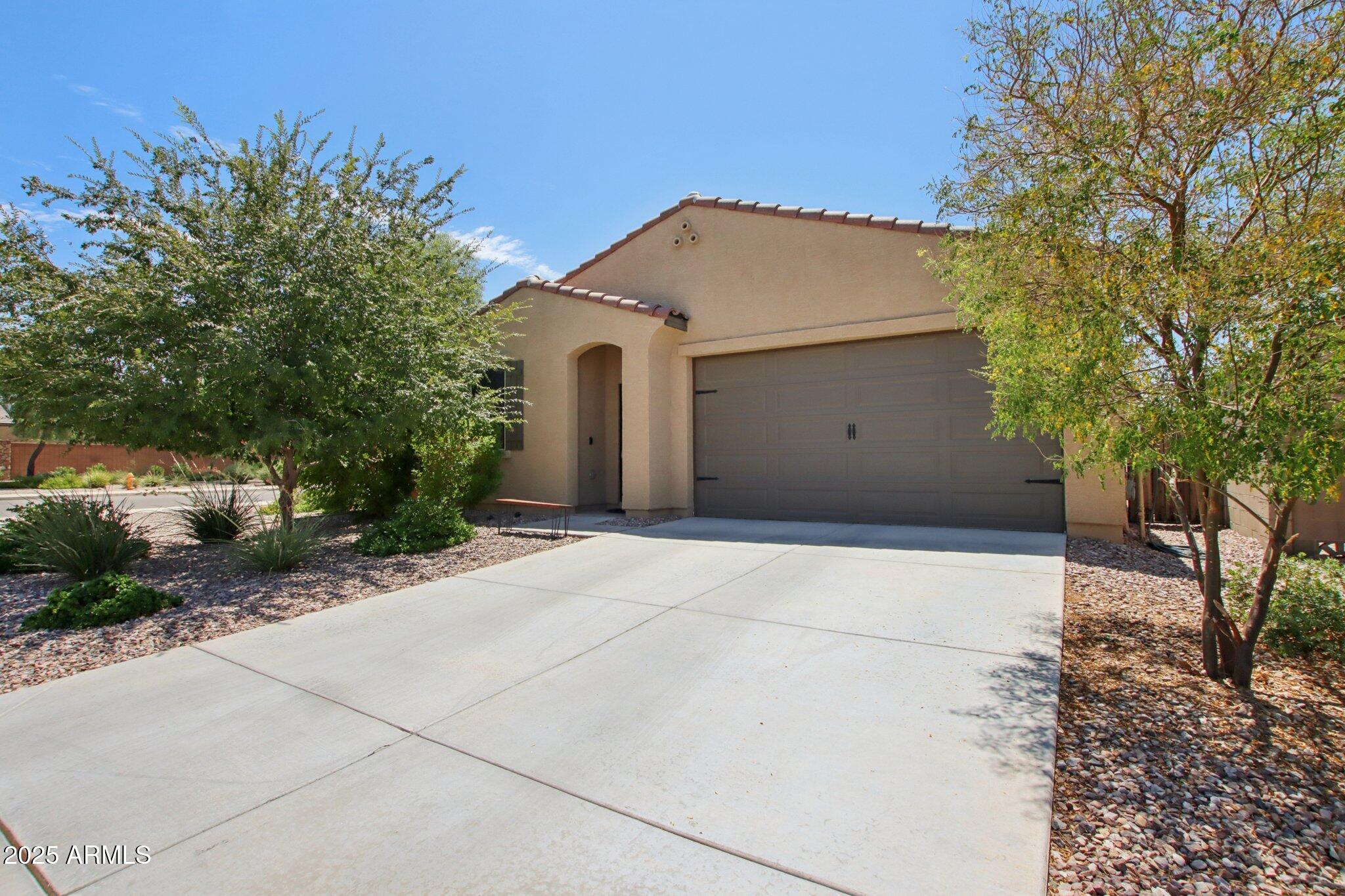 393 W TENIA Trail