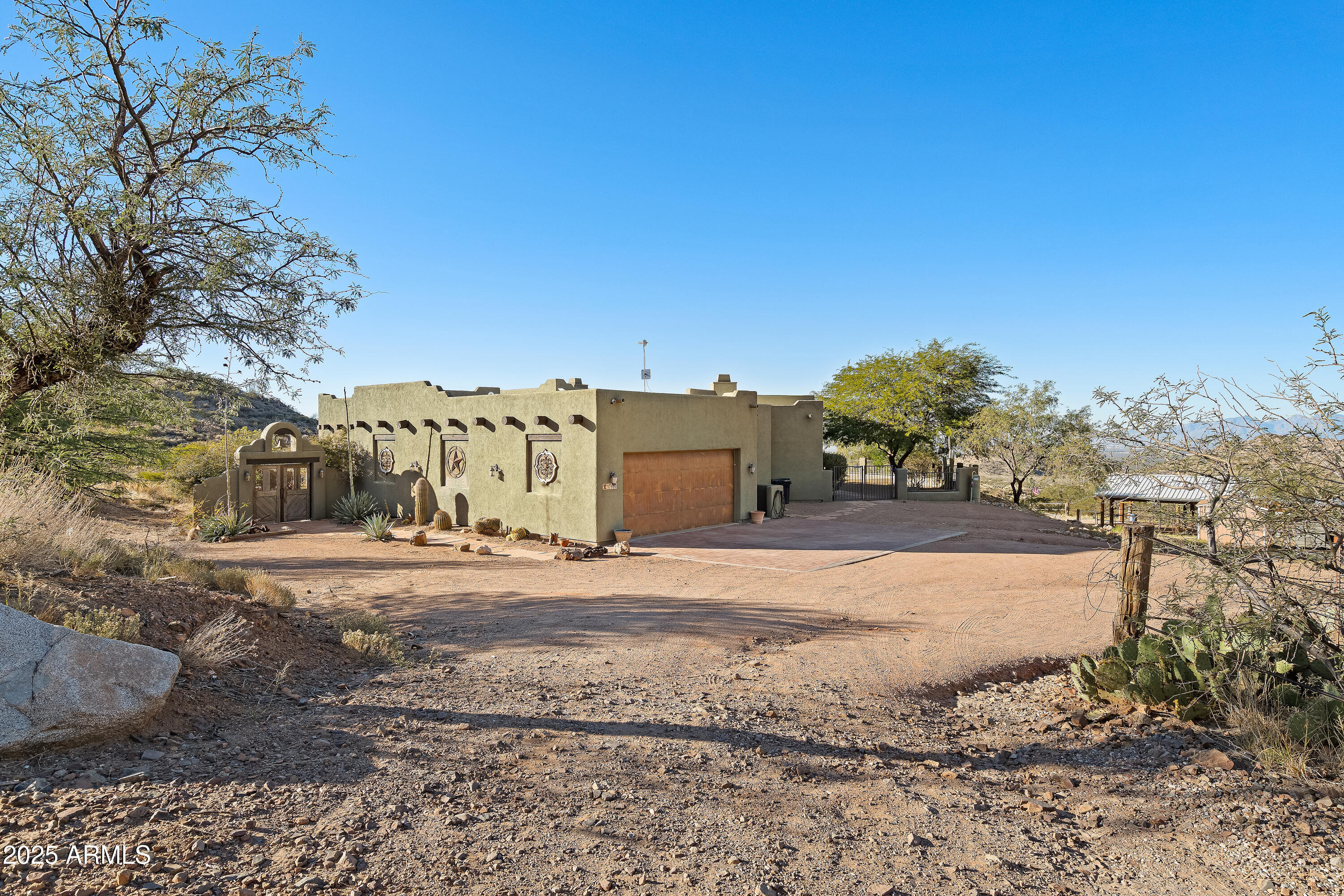 17950 S VIA EL CABALLO PRIETO --