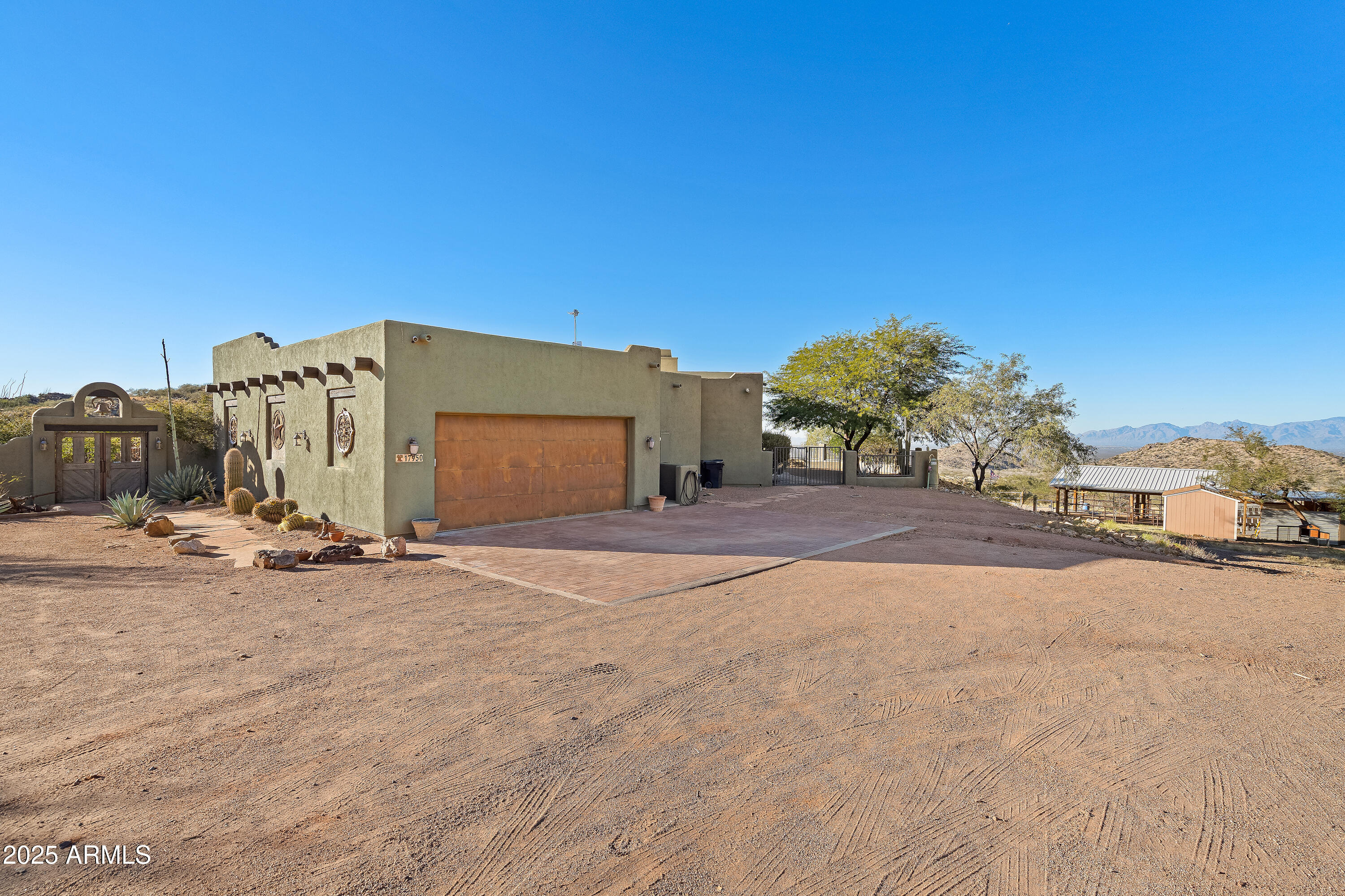 17950 S VIA EL CABALLO PRIETO --