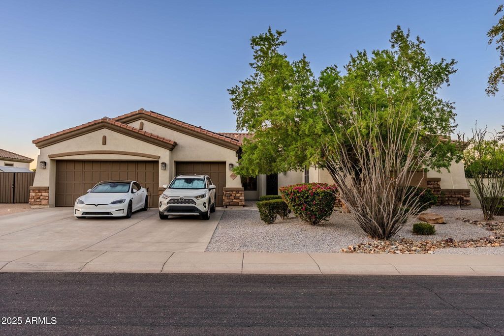 Photo of 18332 W Montebello Avenue, Litchfield Park, AZ 85340 (MLS # 6921117)