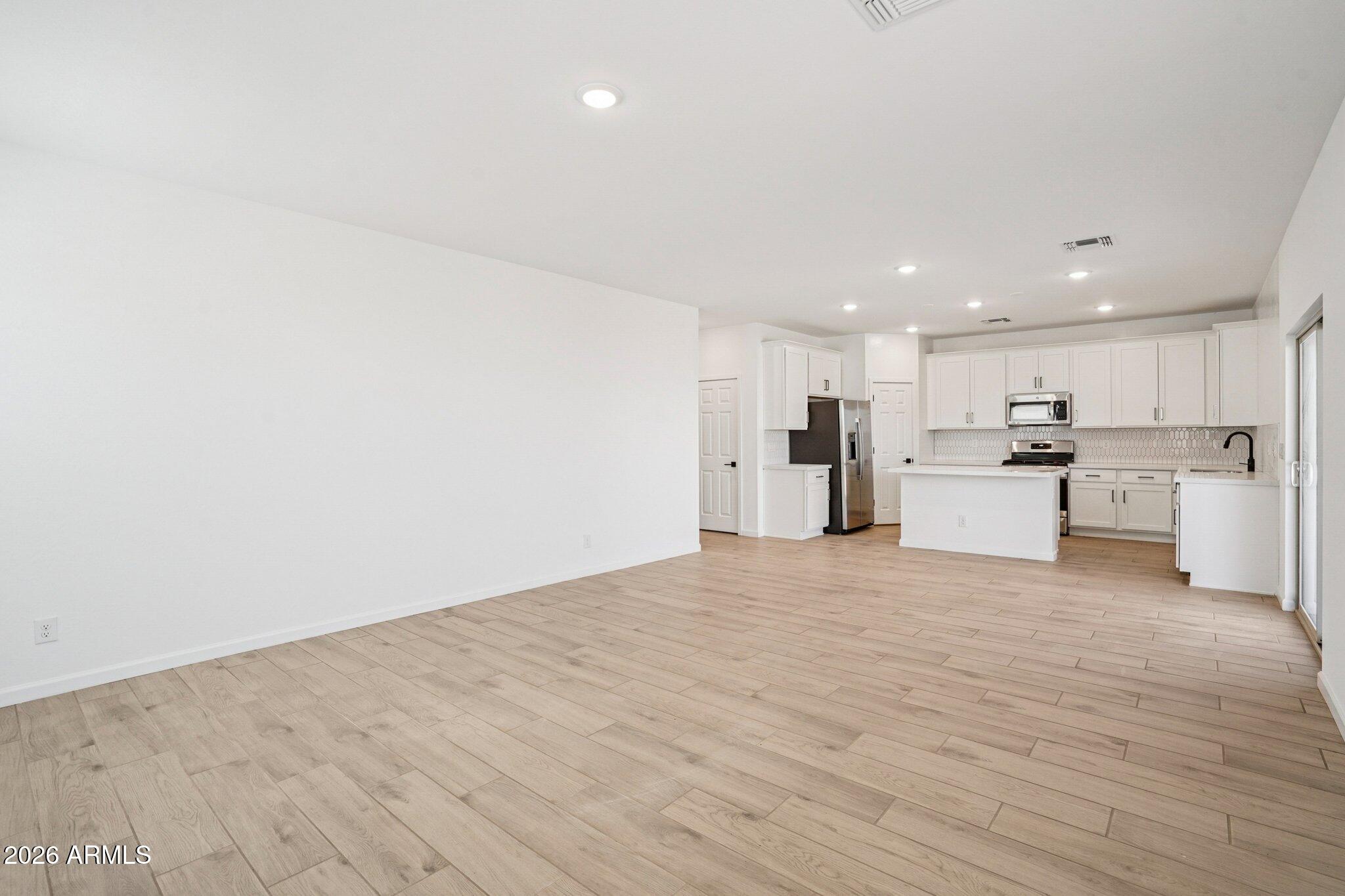 47638 W MOELLER Road