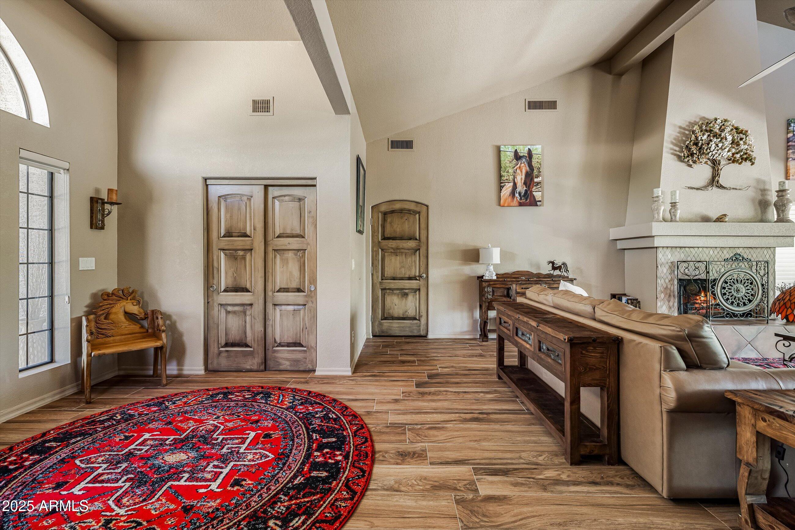 25821 N Bolero Bend