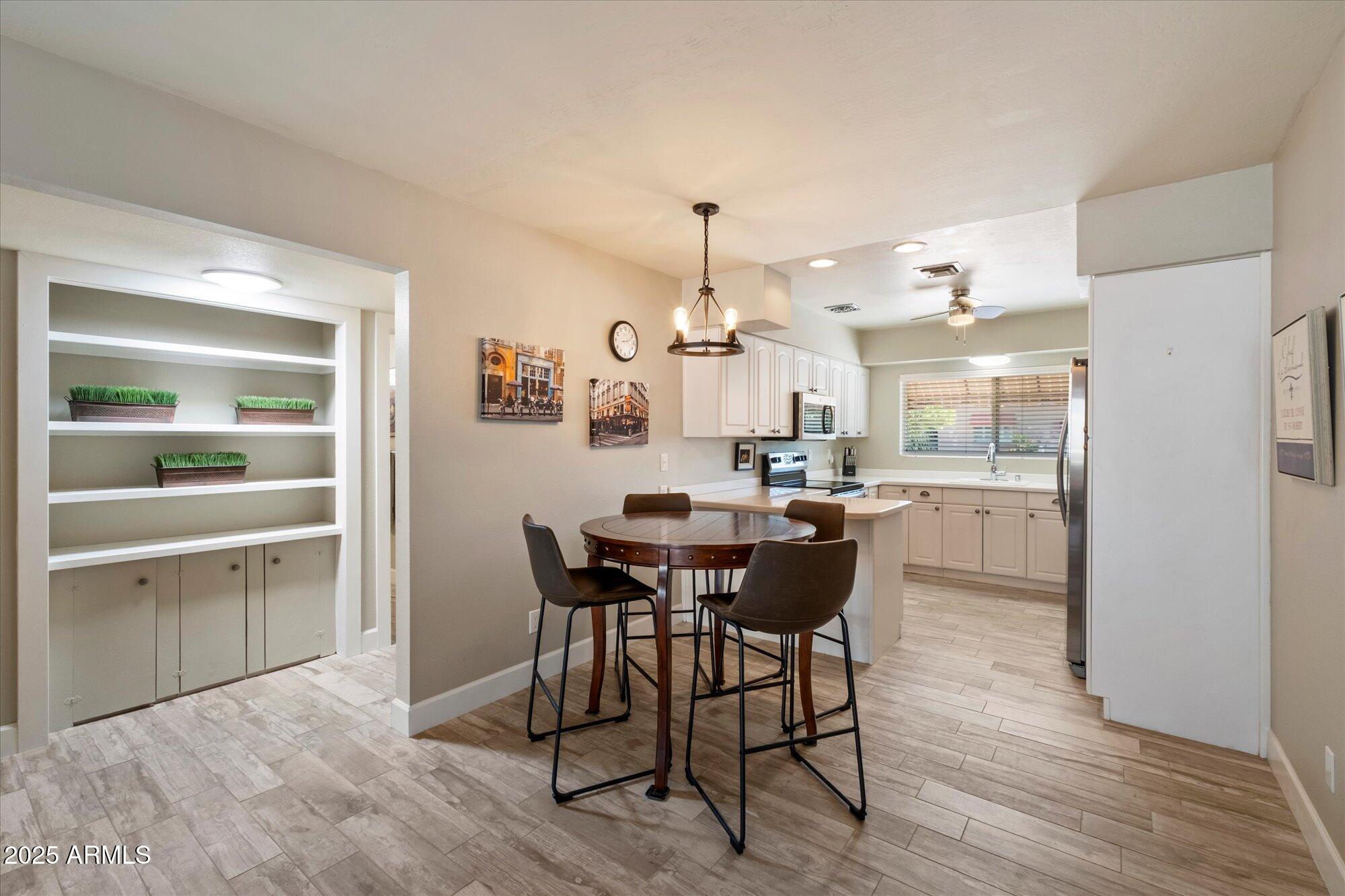 Search Homes 4 7736 E HAZELWOOD Street