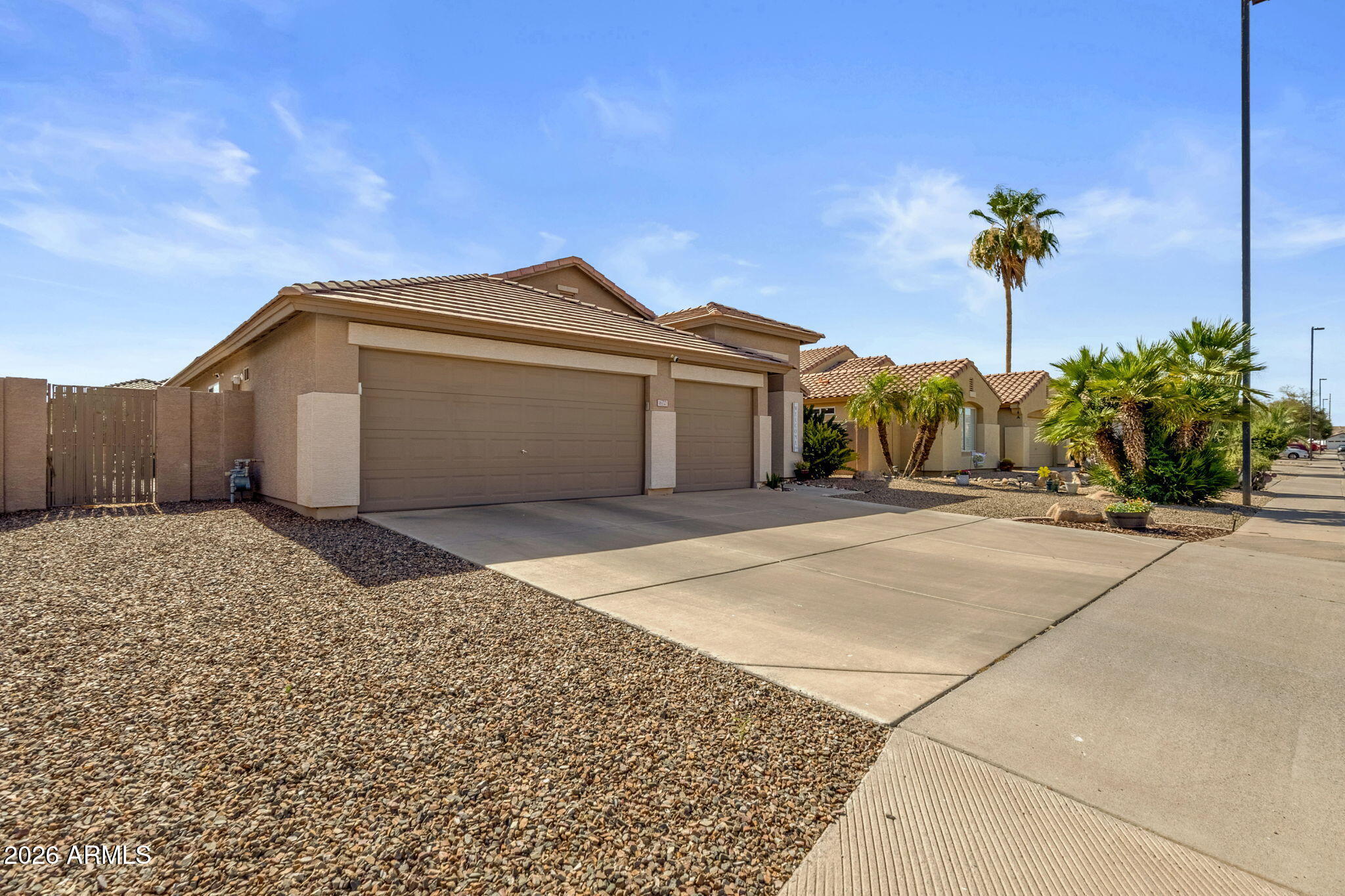 672 N BRIDLEGATE Drive