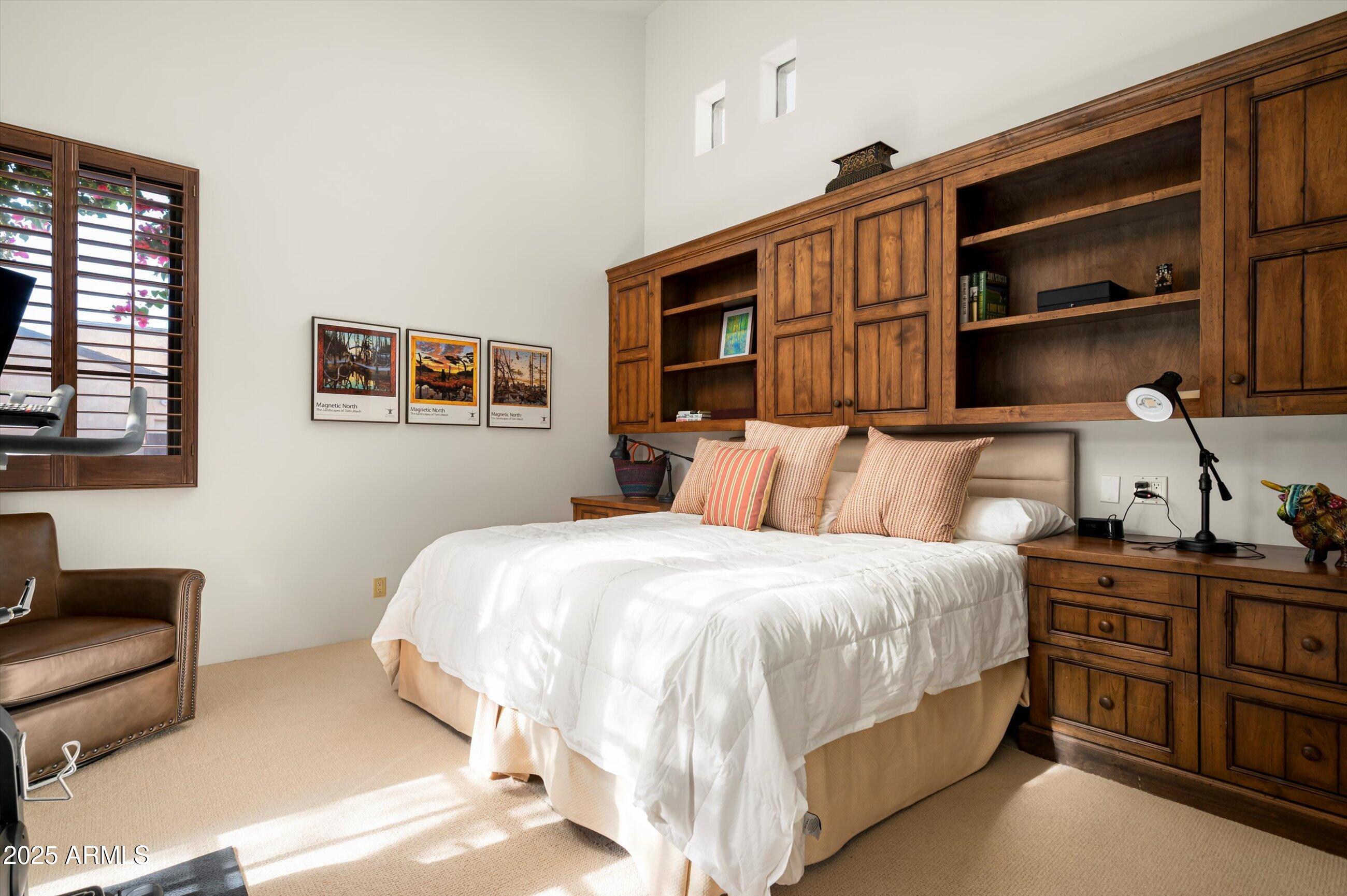 Estancia - Residential
