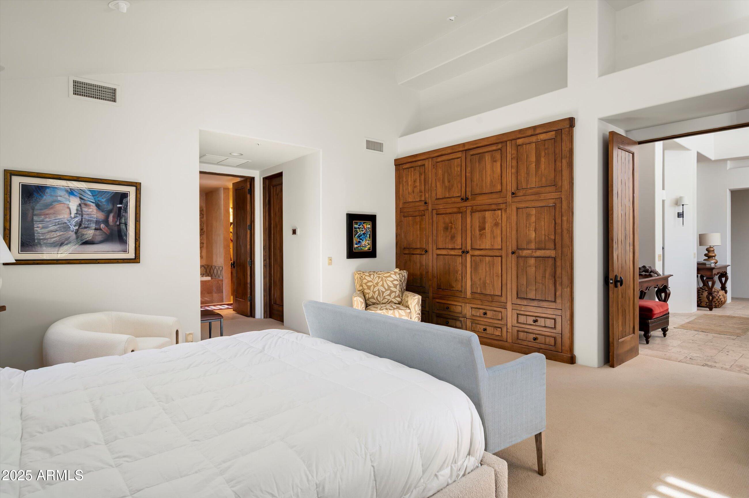 Estancia - Residential