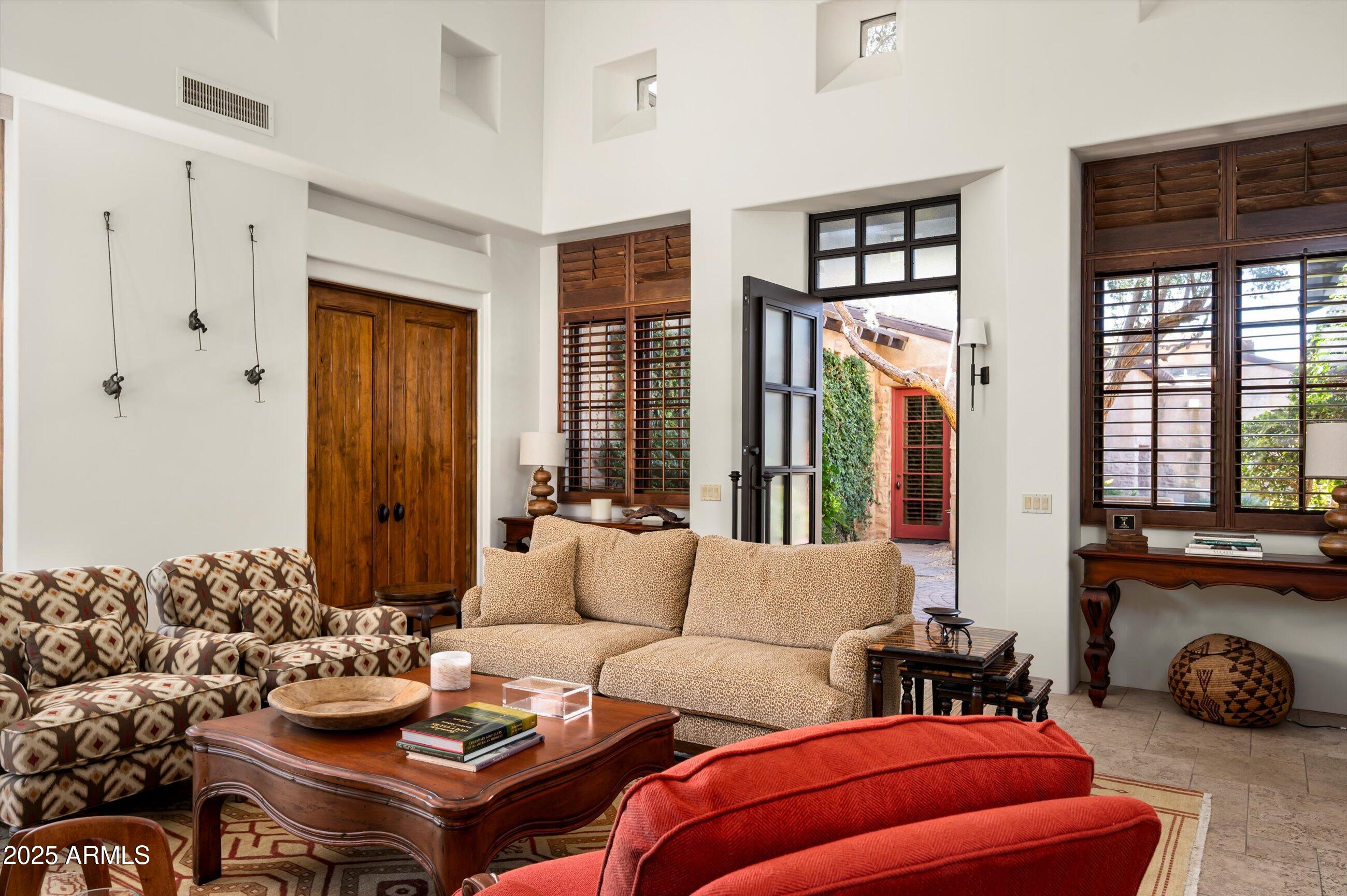 Estancia - Residential