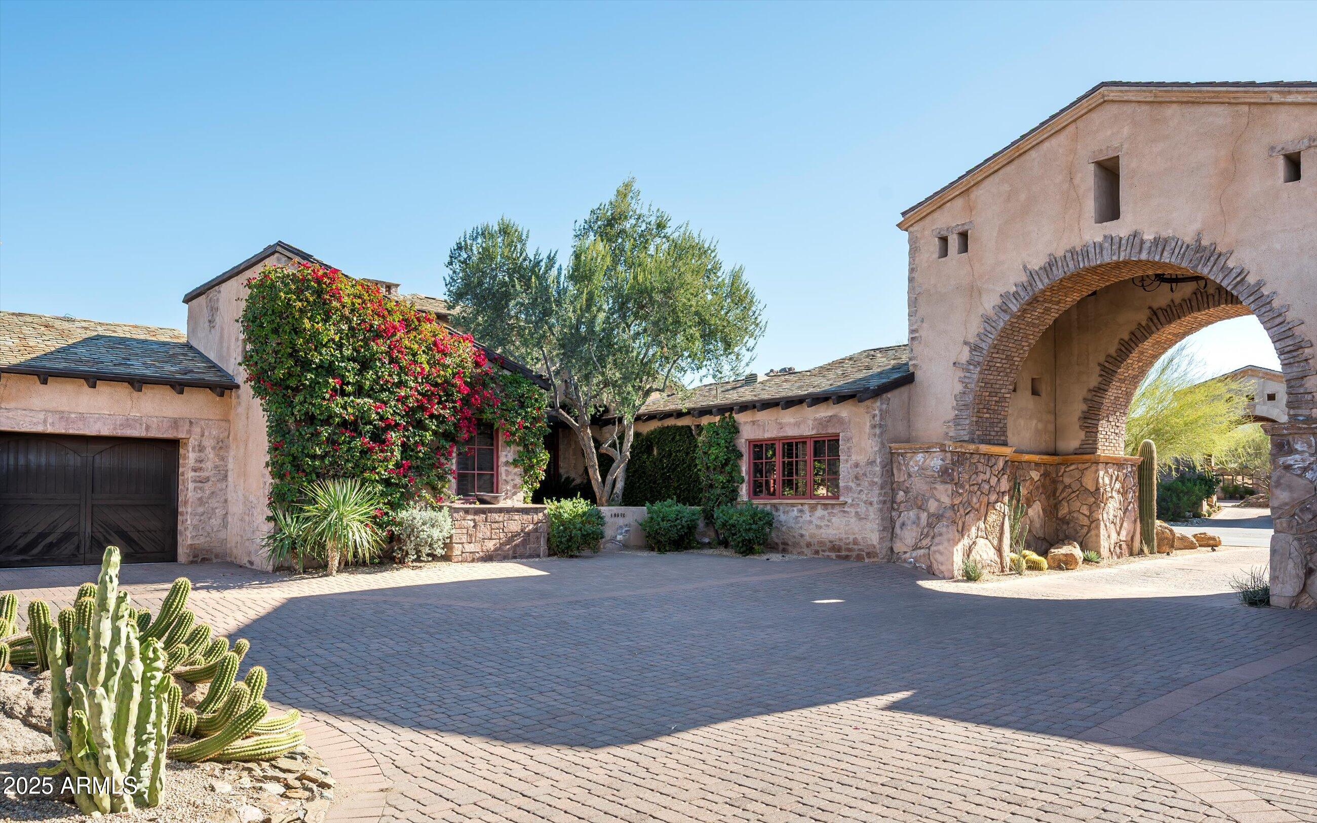 Estancia - Residential