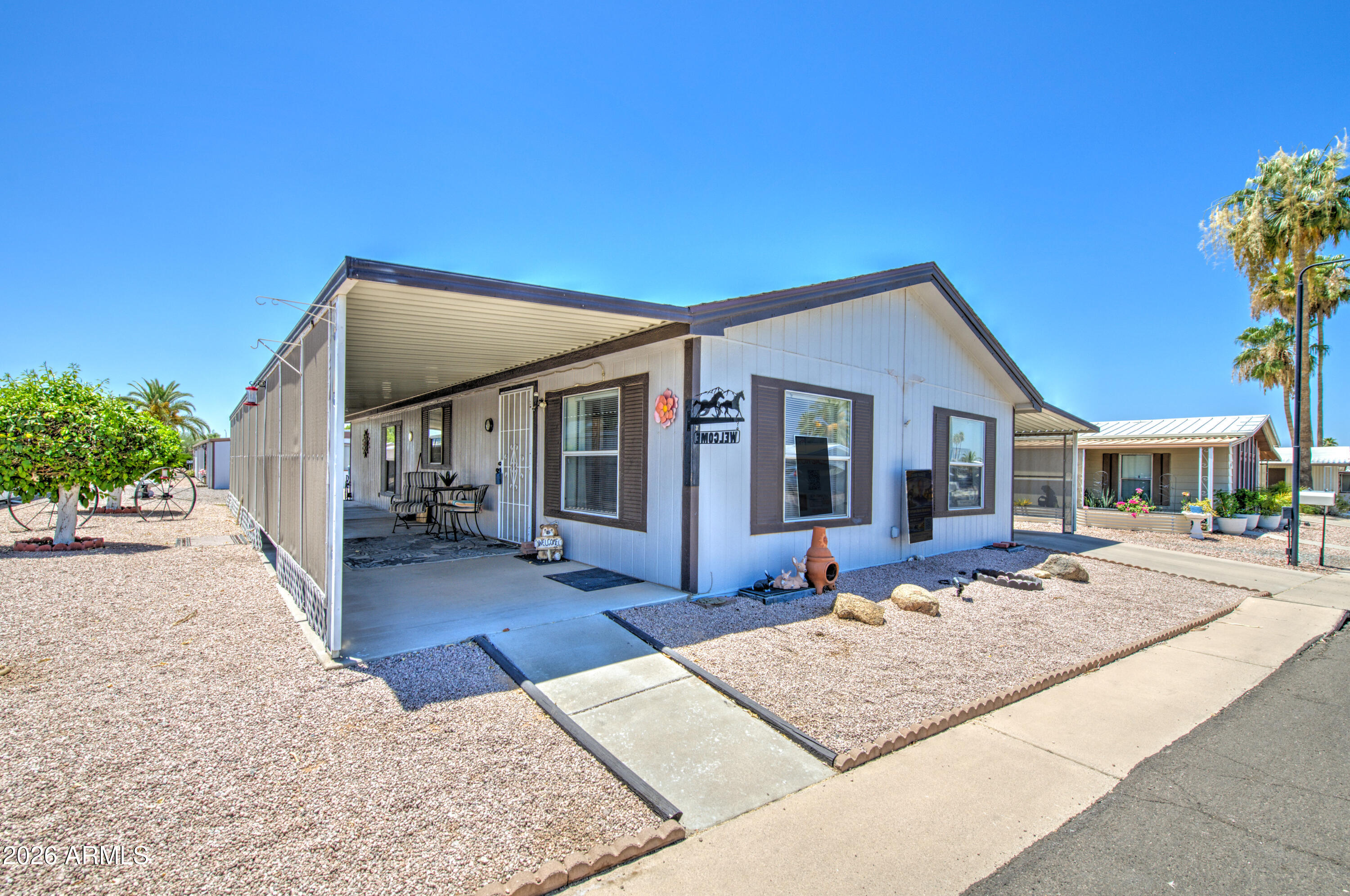 661 S Hawes Road 93