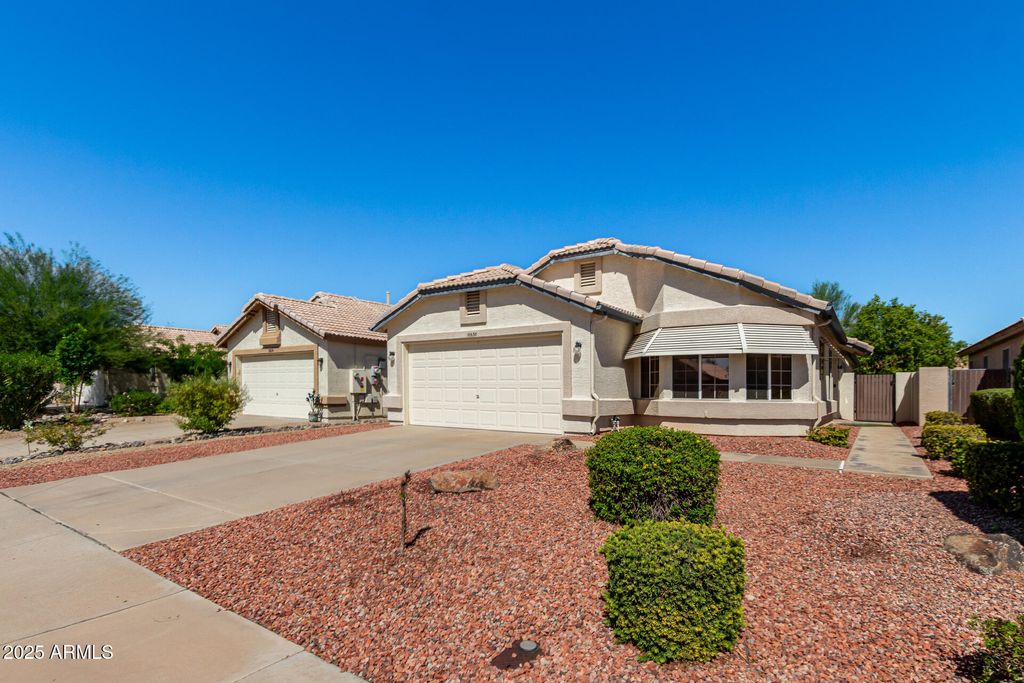 Photo of 10630 W Mohawk Lane, Peoria, AZ 85382 (MLS # 6926596)