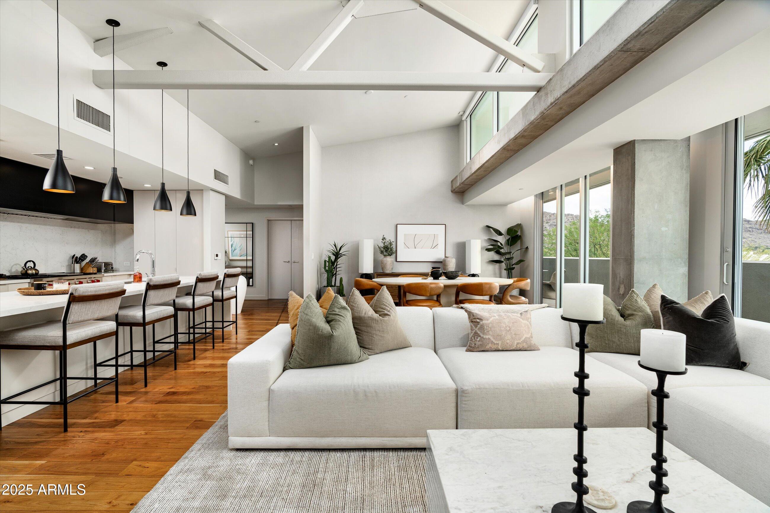 5455 E LINCOLN Drive 3006