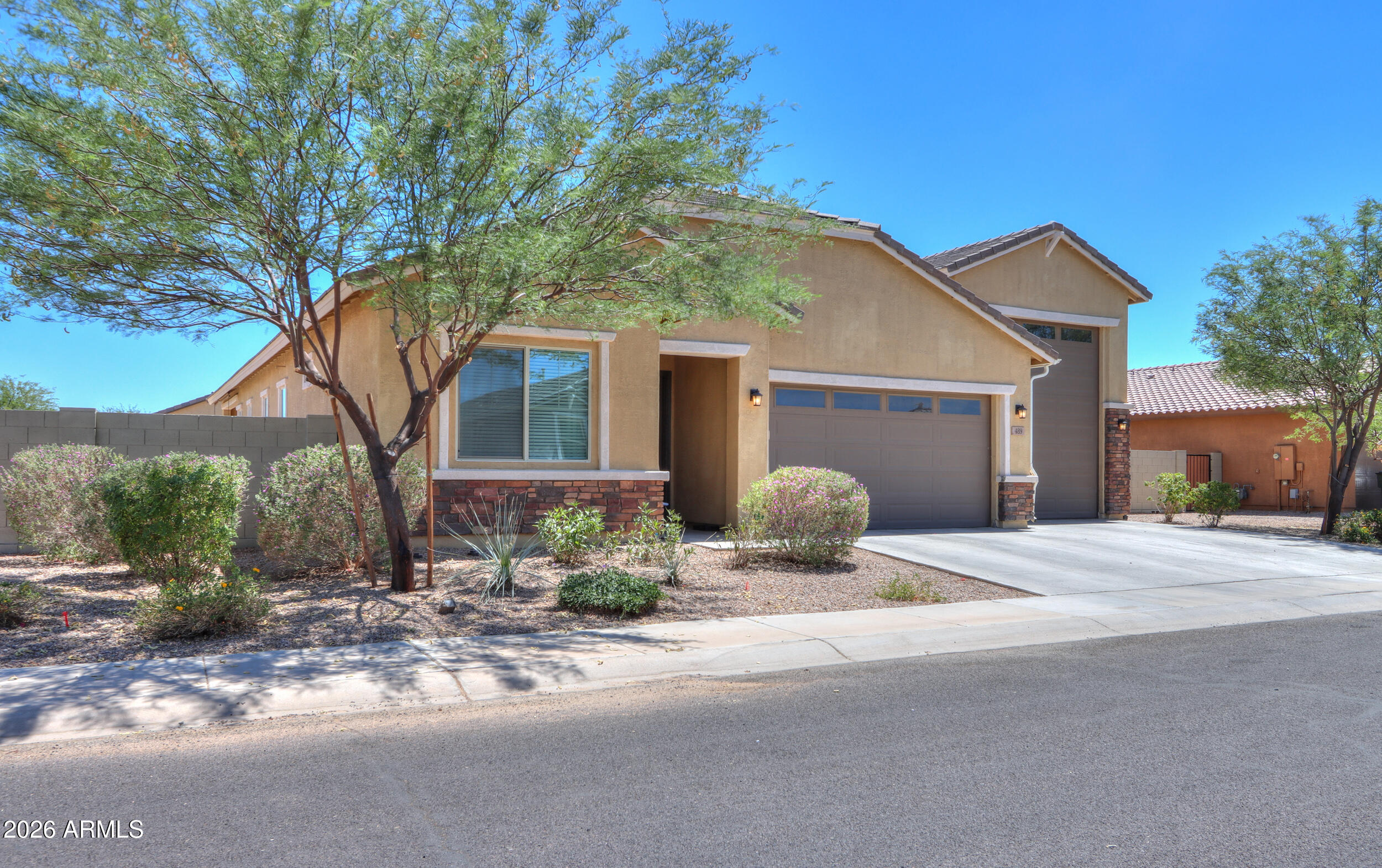 489 E EMERALD Drive