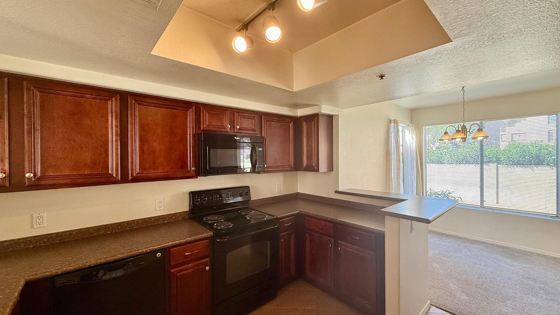 4925 E Desert Cove Avenue 143