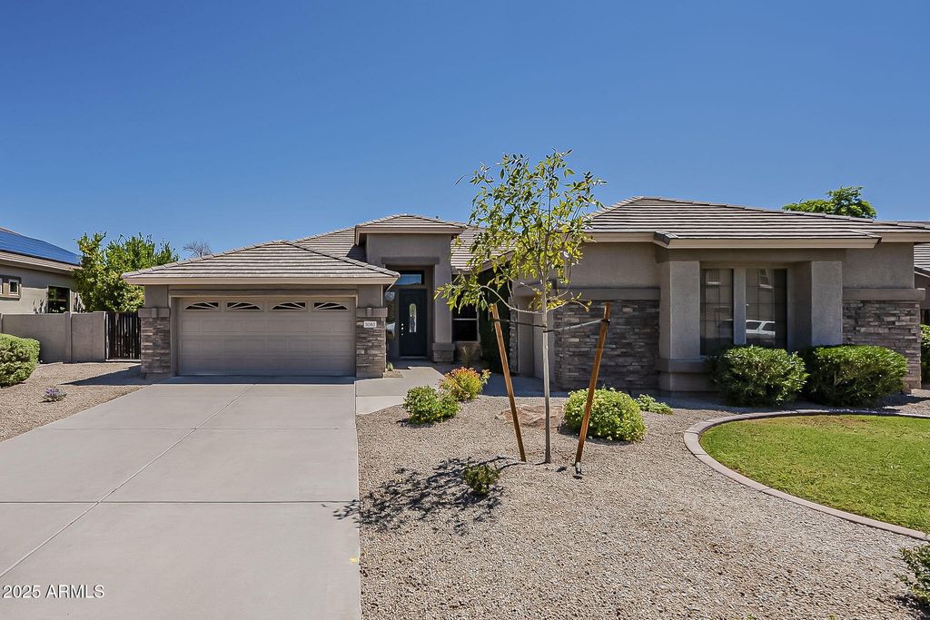 Photo of 3085 S Birch Street, Gilbert, AZ 85295 (MLS # 6909463)