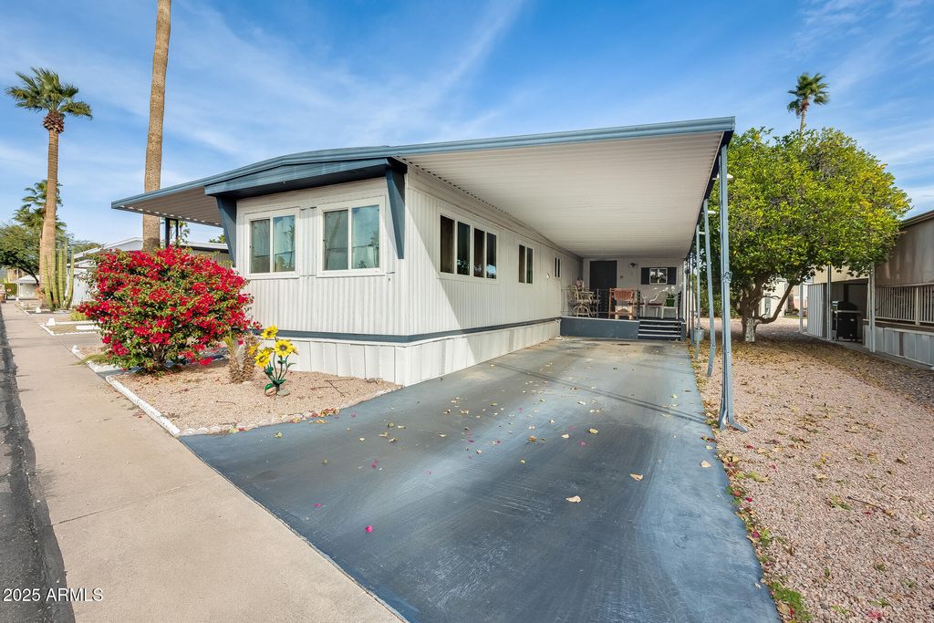 Photo of 11425 E University Drive #124, Apache Junction, AZ 85120 (MLS # 6960433)