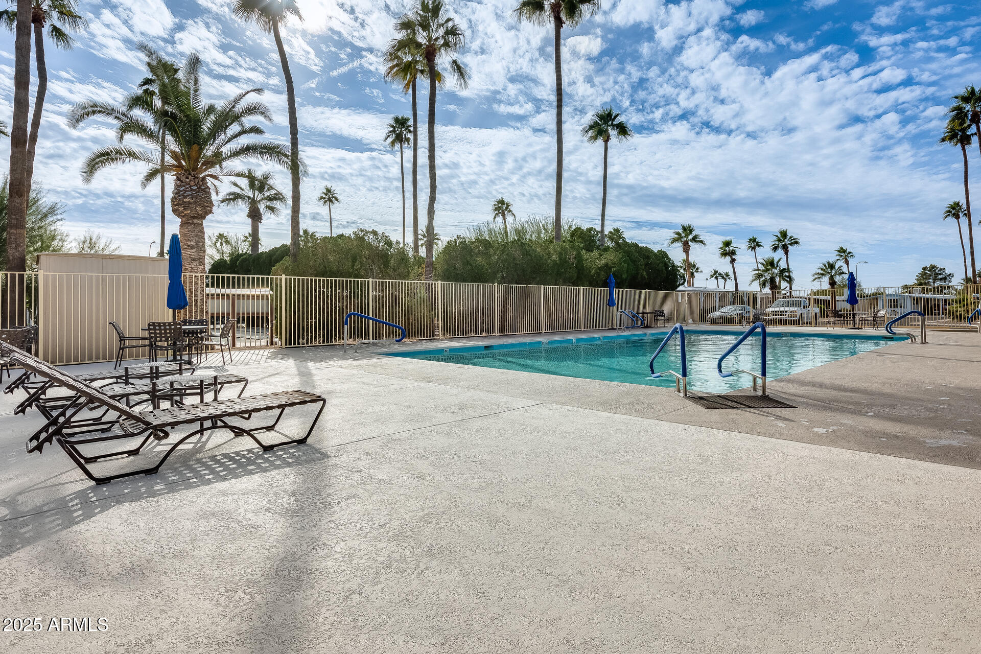 11425 E UNIVERSITY Drive 124