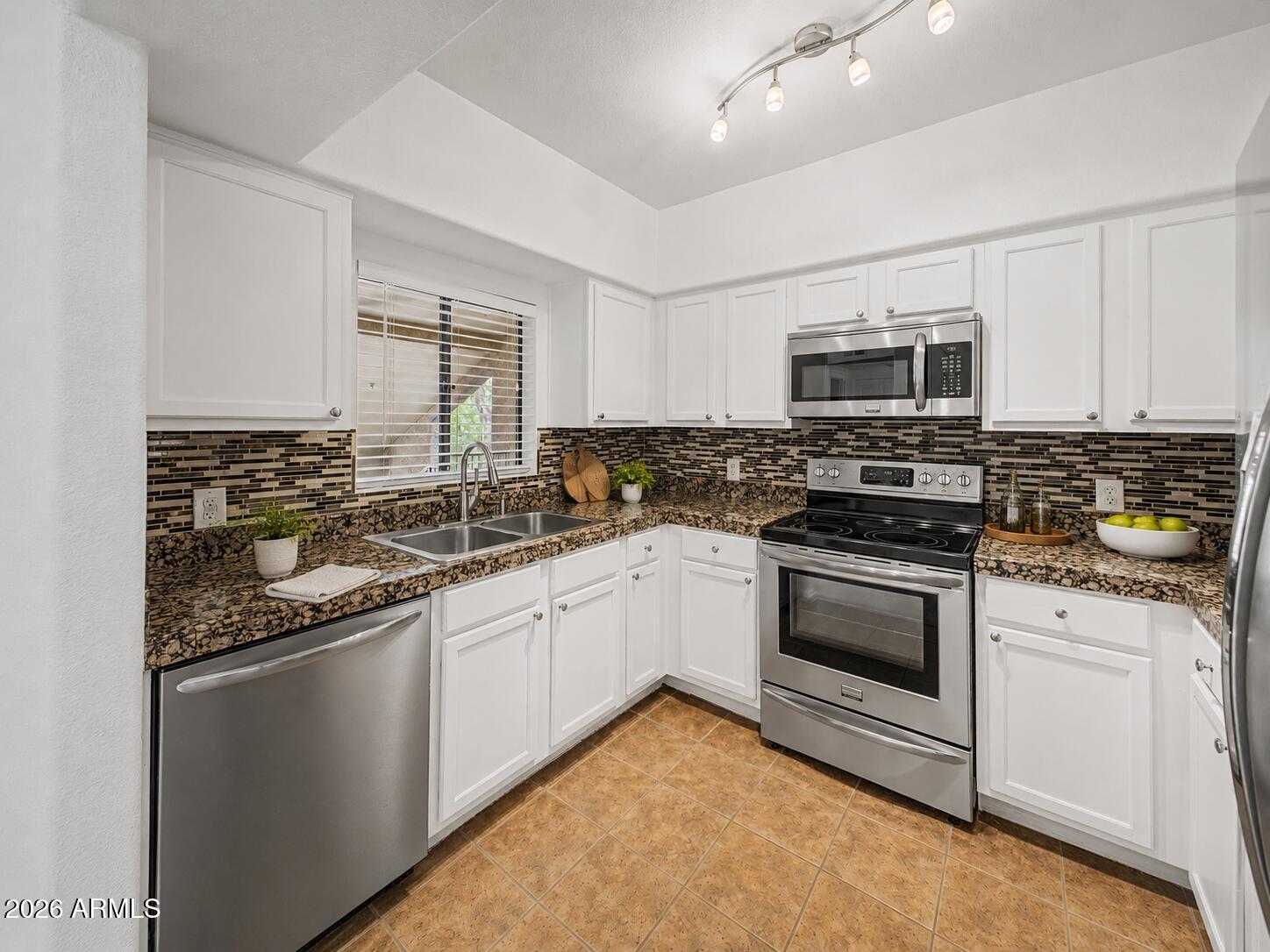 15095 N THOMPSON PEAK Parkway 3022